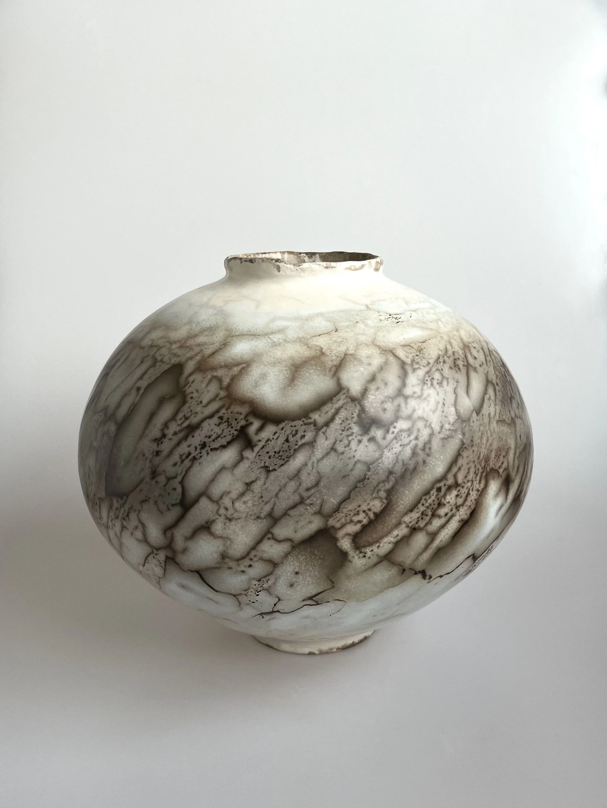 1047 moon jar - blue 26 x 27 cm.jpg
