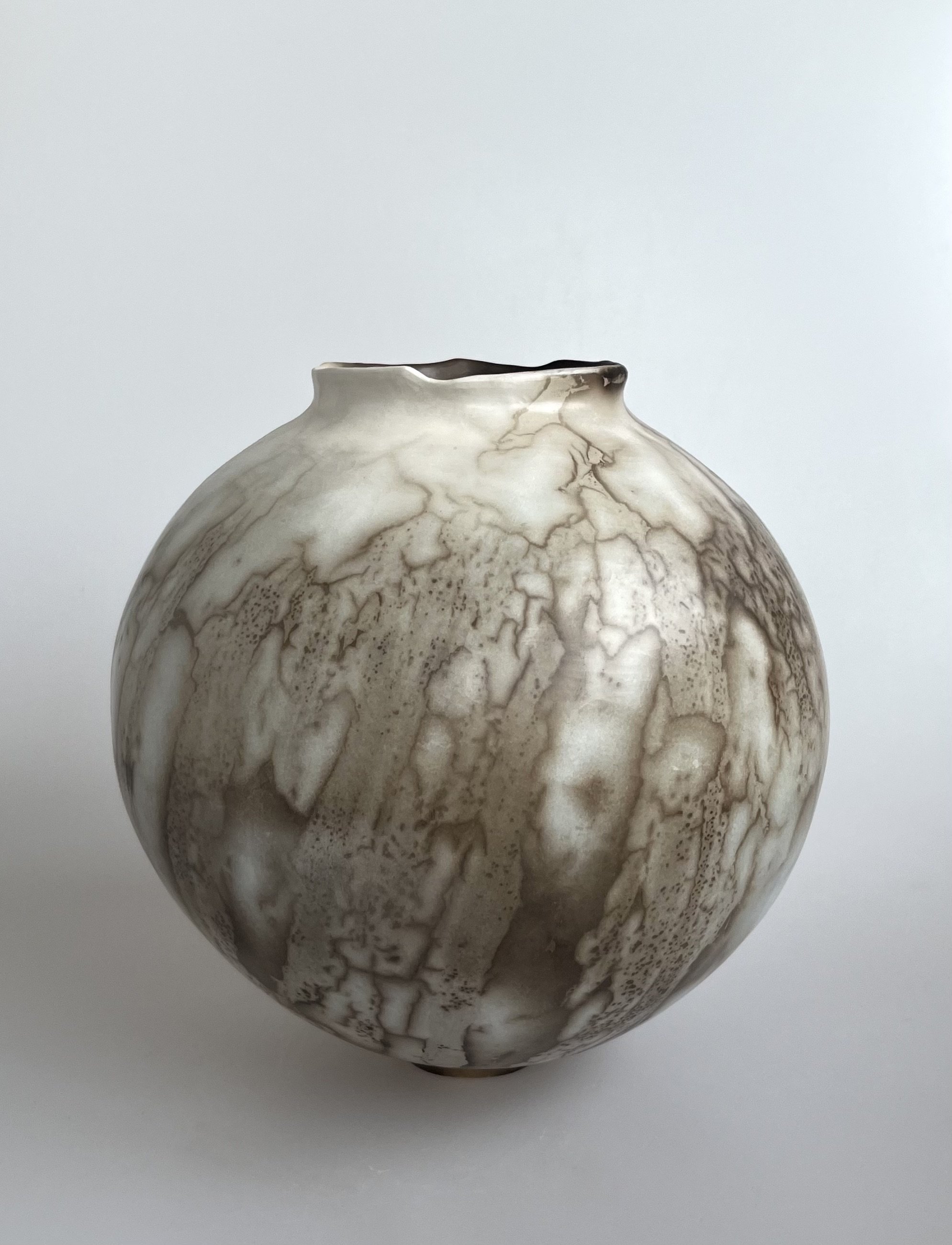 745 moon jar blue 25 x 21cm.jpg
