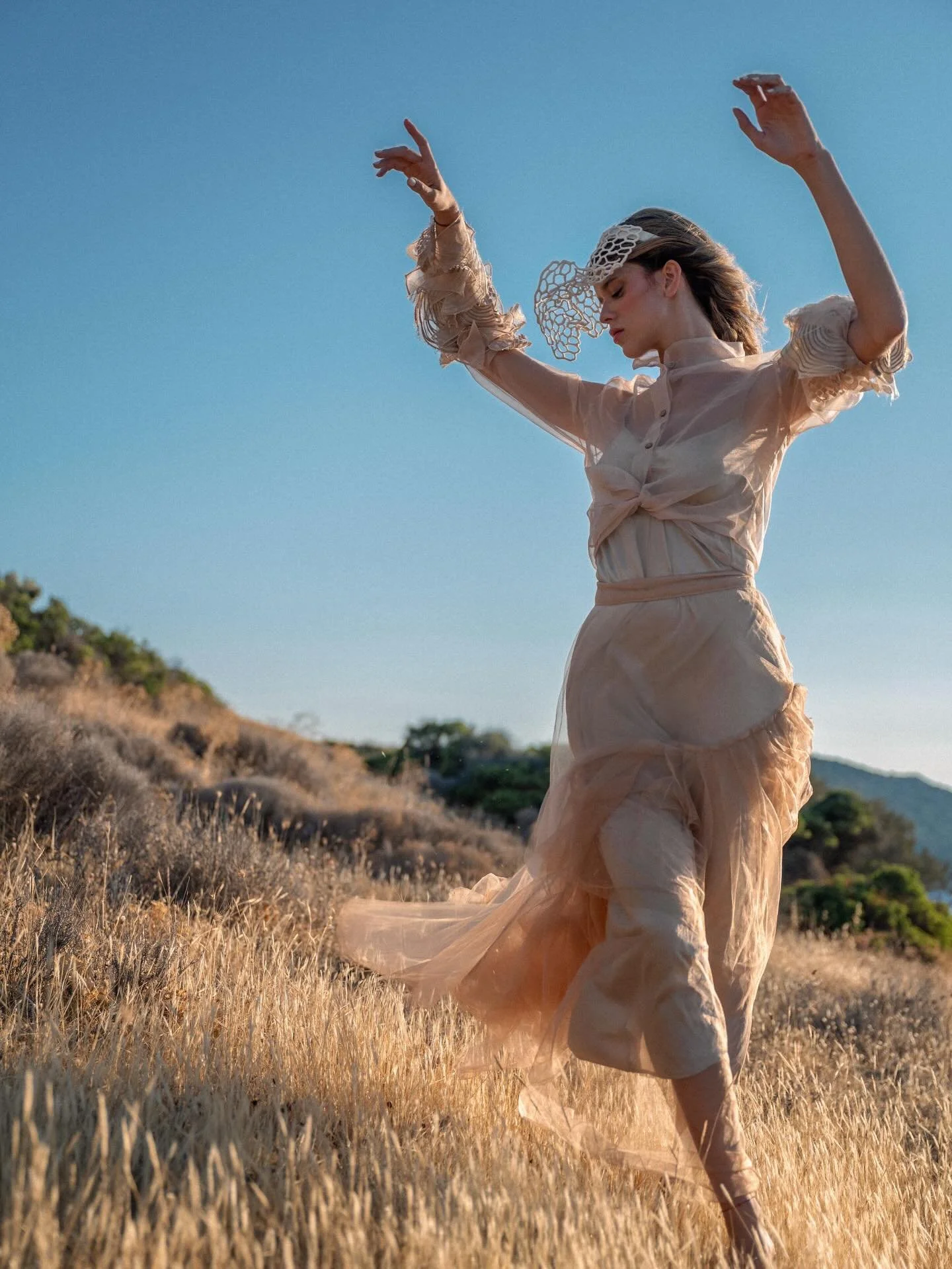 Delicacy in motion.
Strength in being.

Model: @isadoramaziero 
Fashion designer: @celebrityskinstrepkos 
Accessories: @demosthenismhd 
Photographer: @ewelina_glen_photography 
@nikongreece