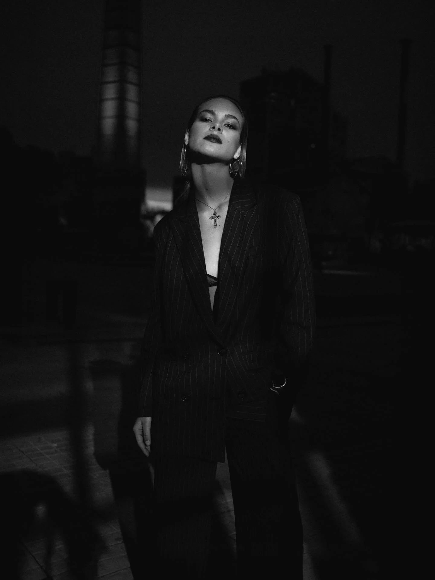 Not every portrait needs noise. Some just need presence.
Between shadow and spotlight &mdash; that&rsquo;s where everyone live the own story. 
Model: @amelia_morana 
Hair stylist: @s.rzepecka 
Makeup artist: @samraz_beauty 
With: @nikongreece