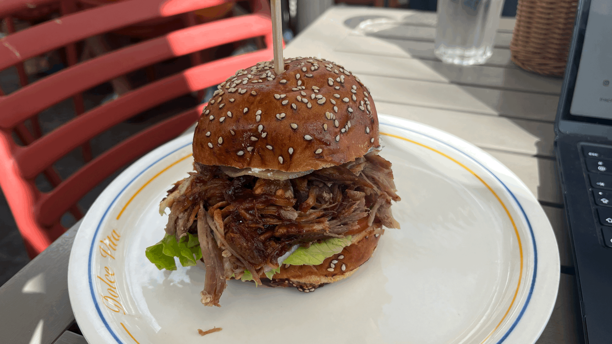 Un pull pork burger au Café bronzette