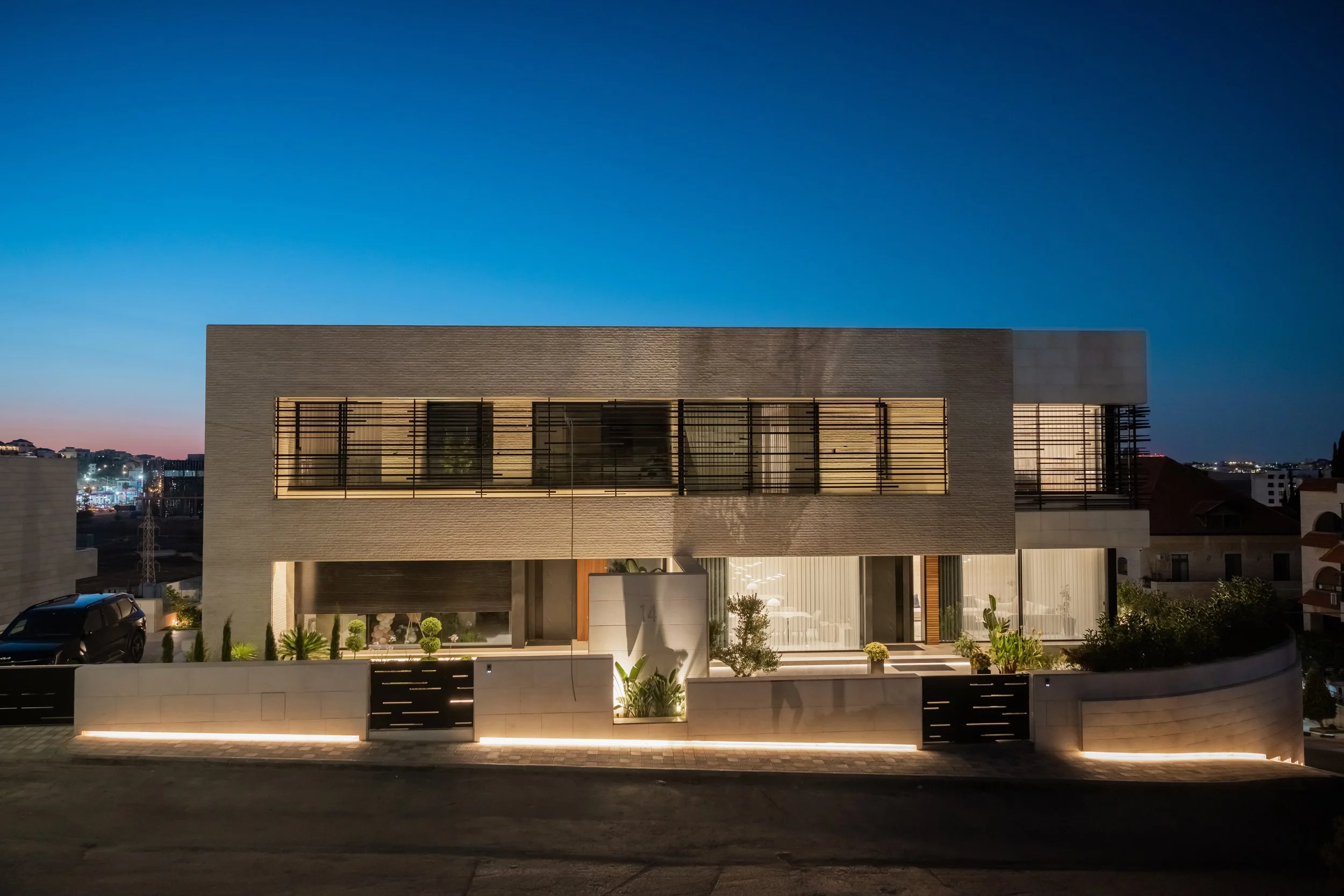 An image of the House with steel mesh.