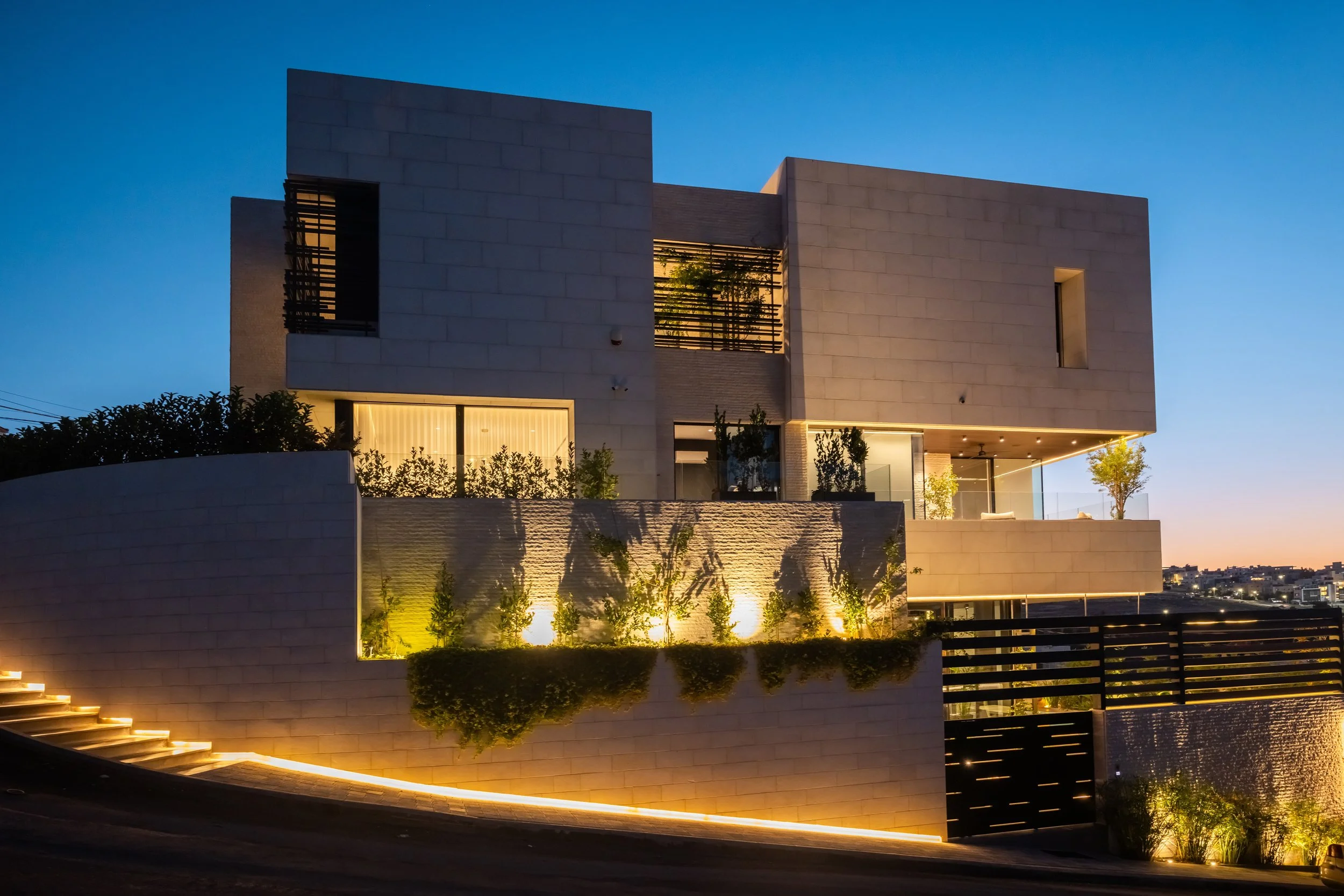 An image of the House with steel mesh.
