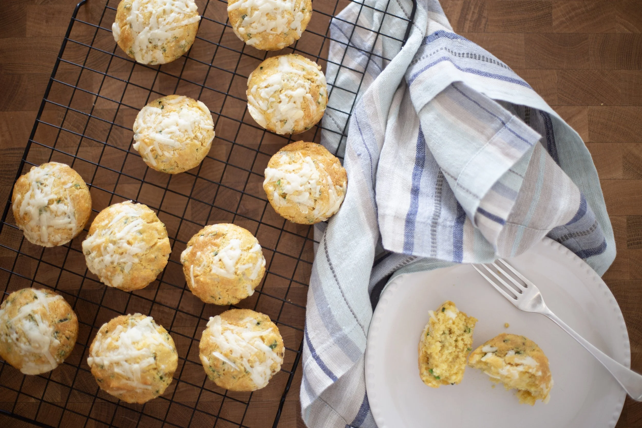 Cheese &amp; Chive Cornbread Muffins