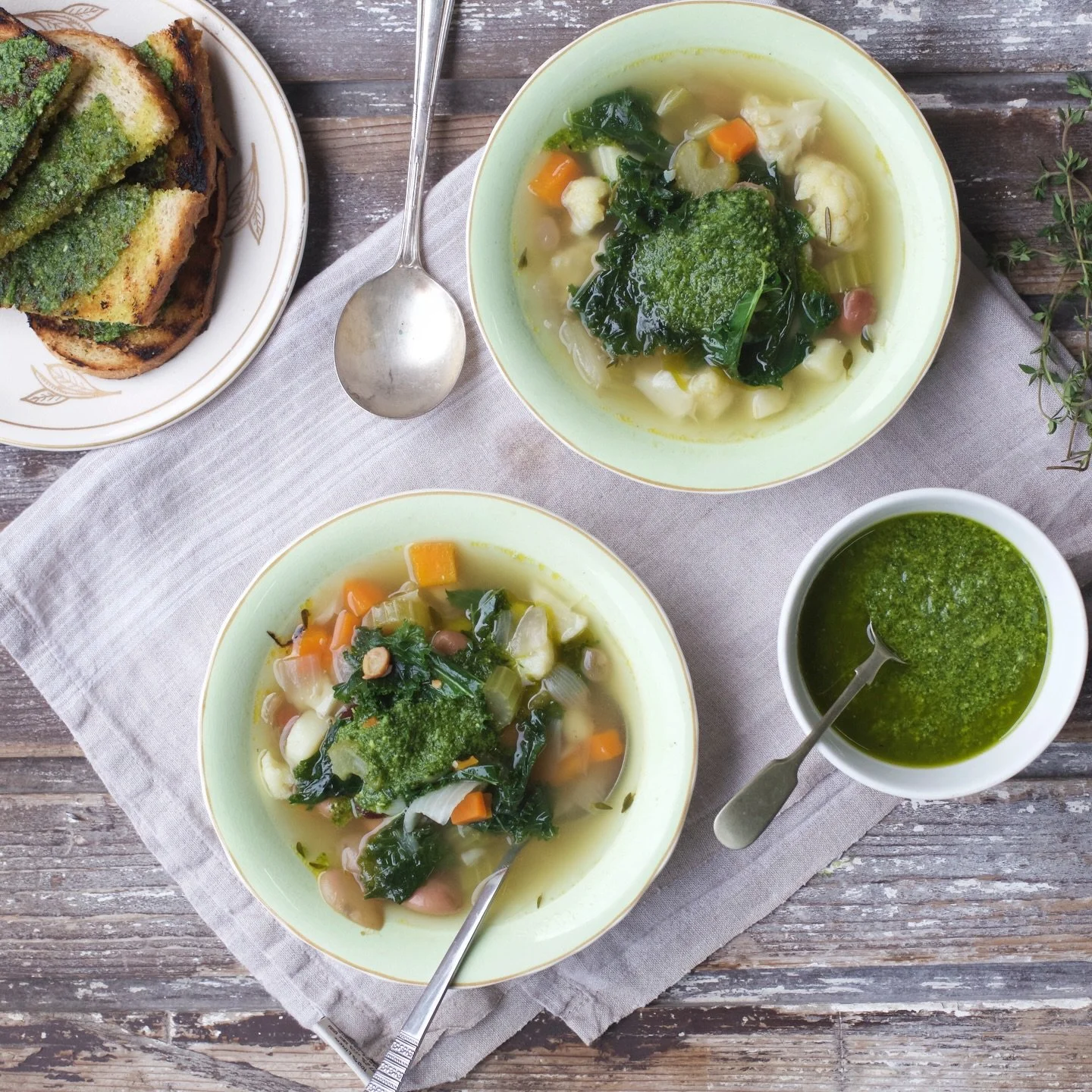 IT&rsquo;S SOUP SEASON! Here are 9 of my favourite SOUPS to make 🍲

Whilst a large chunk of the world is having a heatwave it&rsquo;s definitely getting chilly over here in Australia! Here are some soup ideas to keep you warm! All of these recipes a