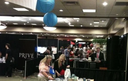 Bridal show set up for Lexingtonbridalshows.com (Copy)
