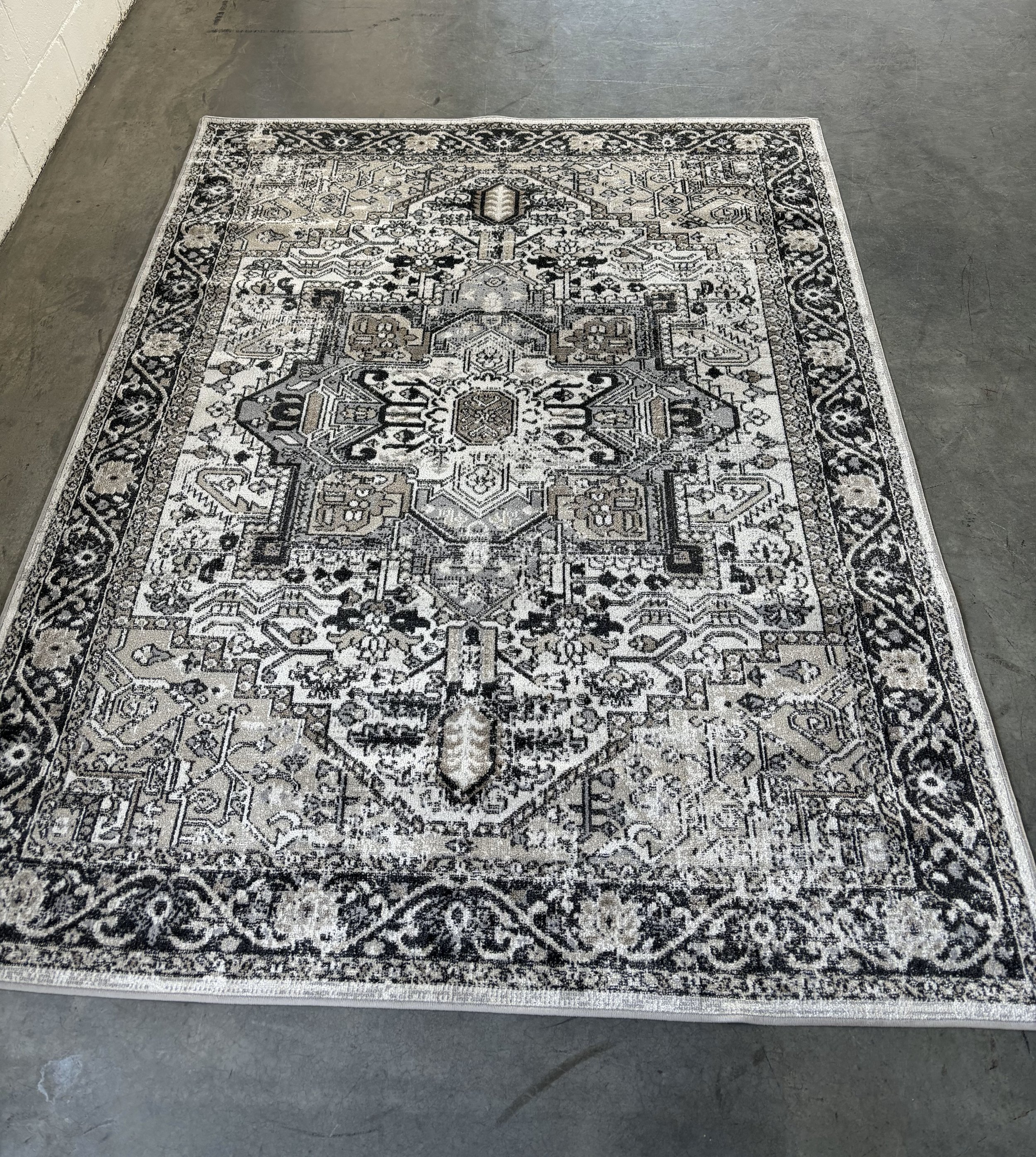 Area rug 24-002