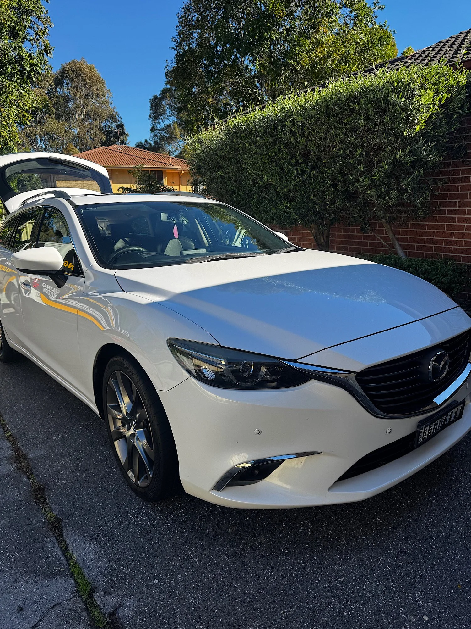 Mazda 6 Wagon Extended Detail – Pet Hair Removal &amp; Paint Decontamination