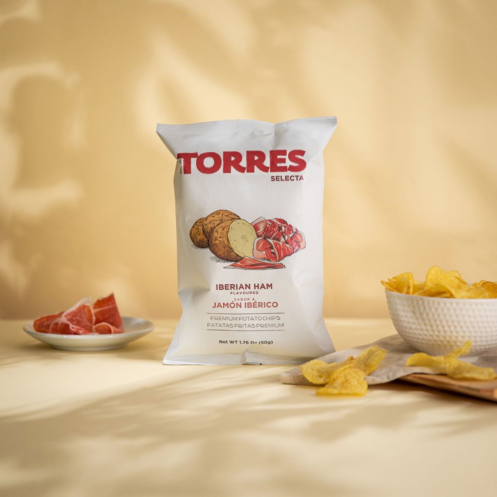 790204-torres-iberico-ham-chips-01.jpg