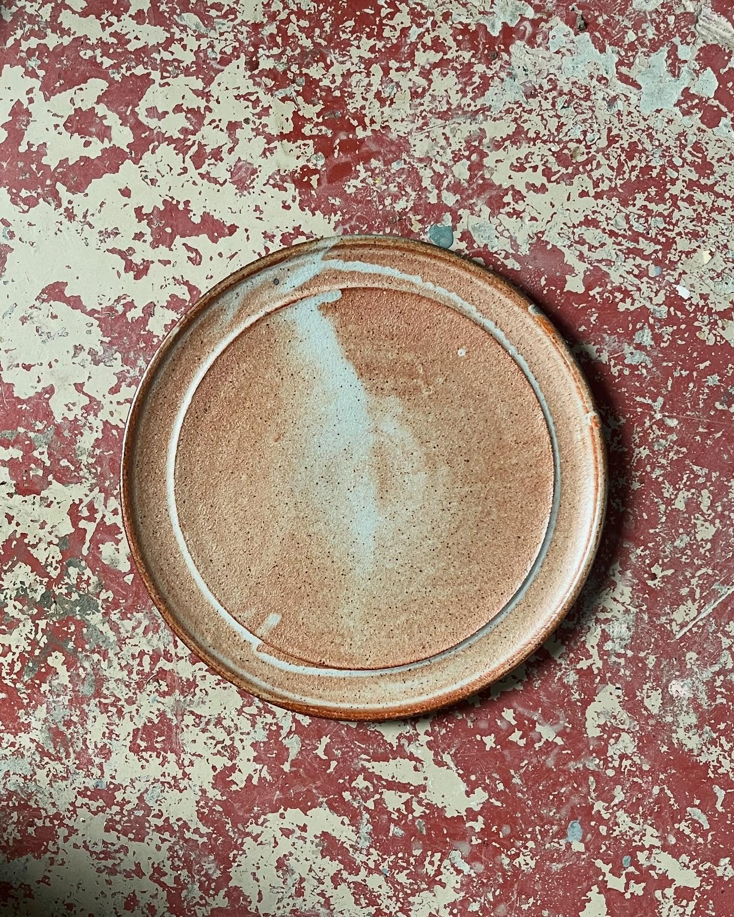 I&rsquo;ve made some pots for the spring market at @throwingshapes___ in Dublin. It&rsquo;s happening this Saturday, 5th April. It&rsquo;s always hectic so grab your tote and come down early

#pottery #craft #contemporaryceramics #glaze