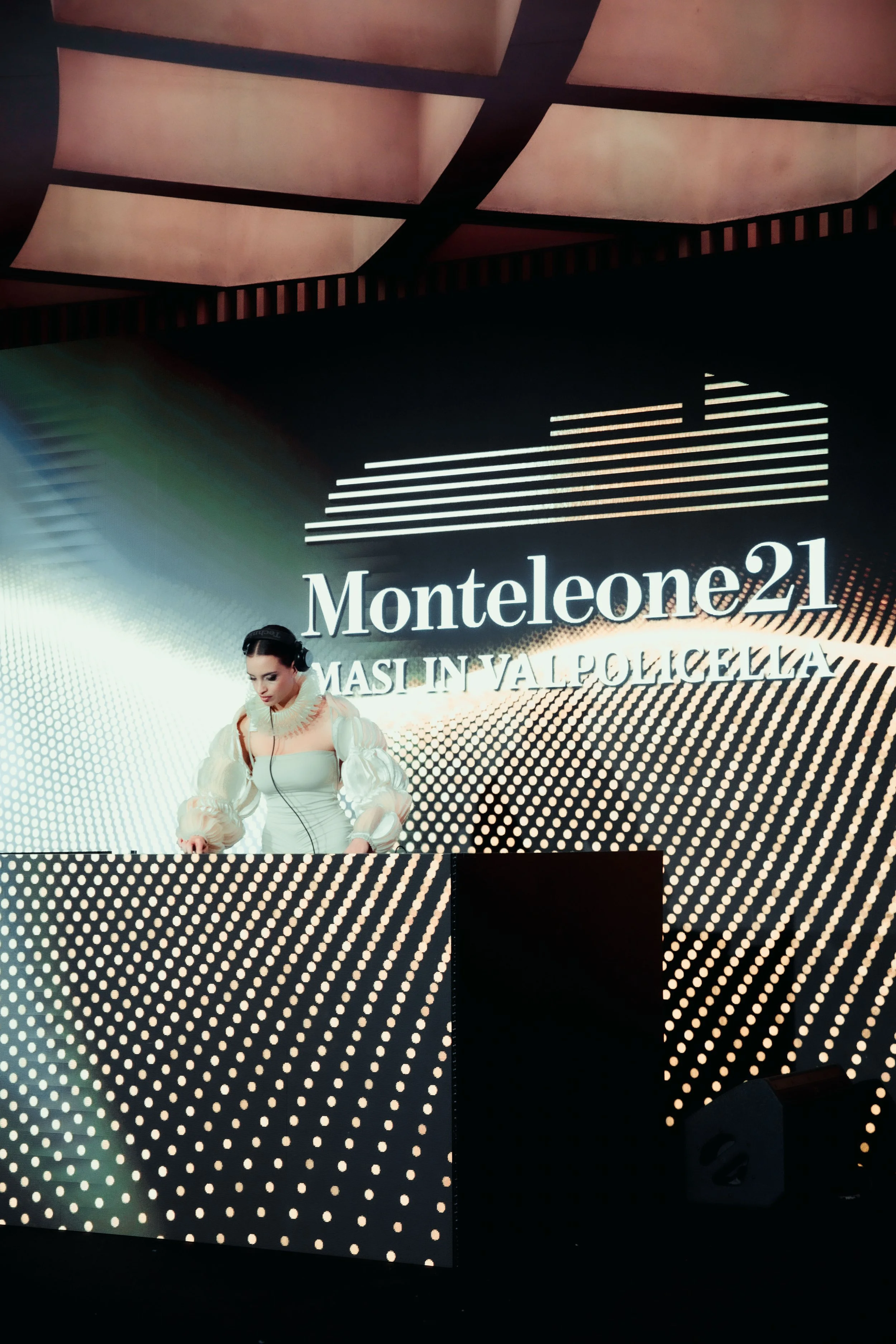 OPENING MONTELEONE 21 MASI
[tap to see the full gallery]