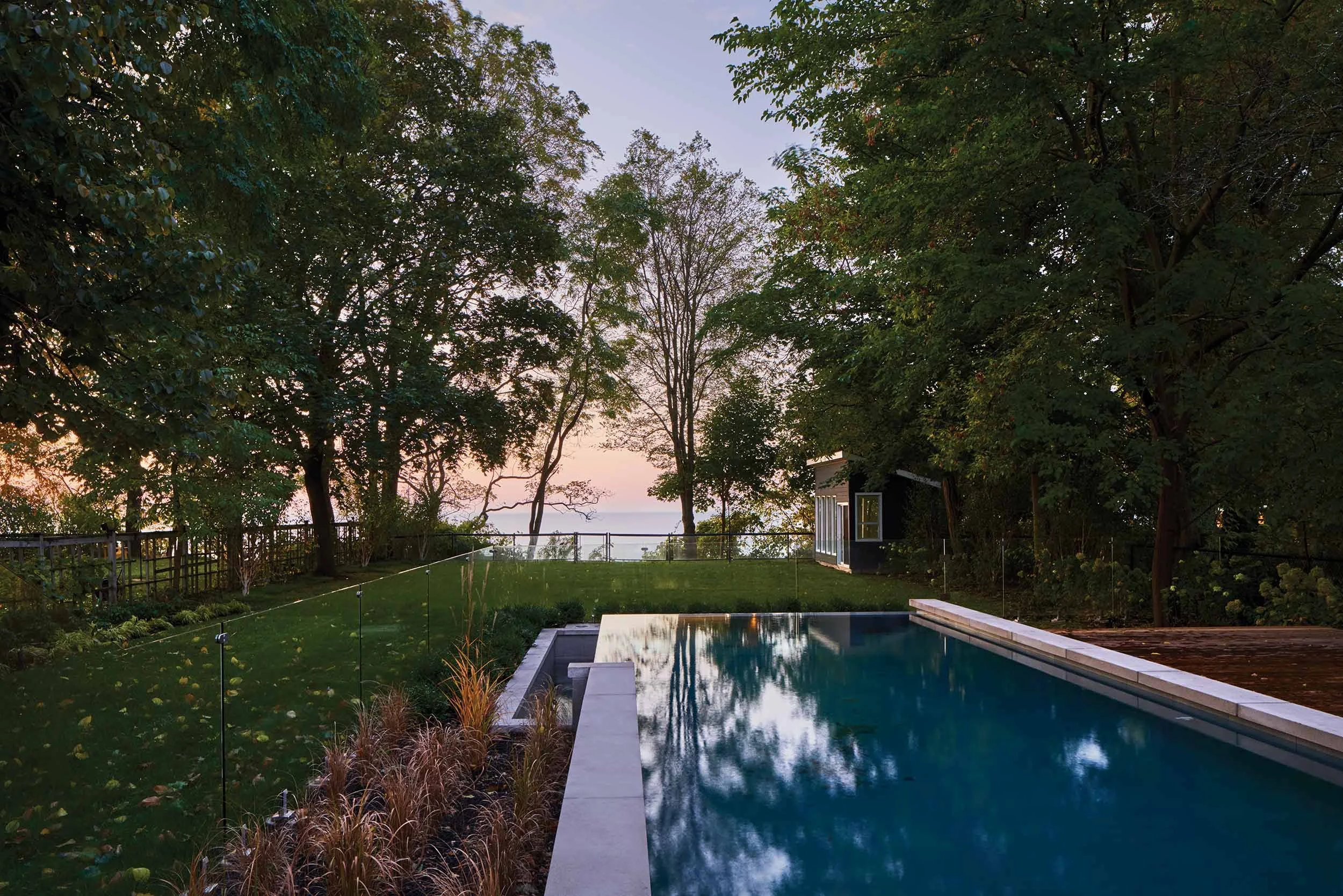 Pool perched above the Scarborough Bluffs.