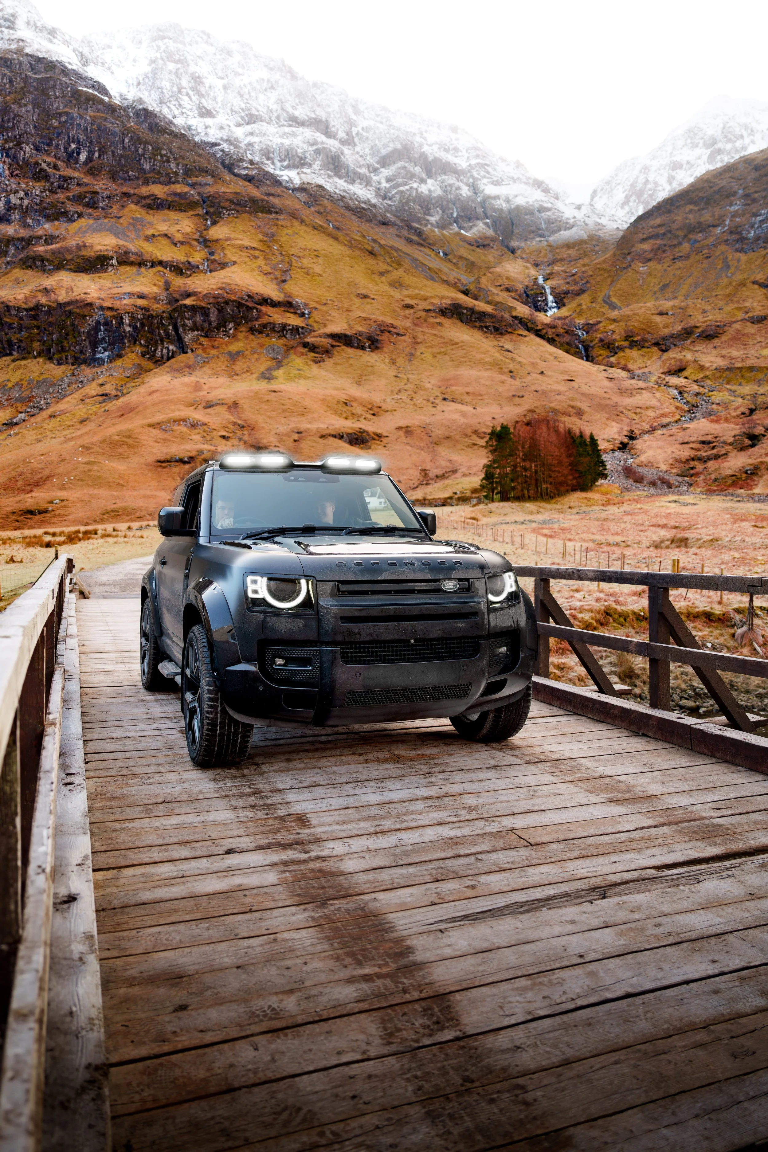 Land Rover Defender 90