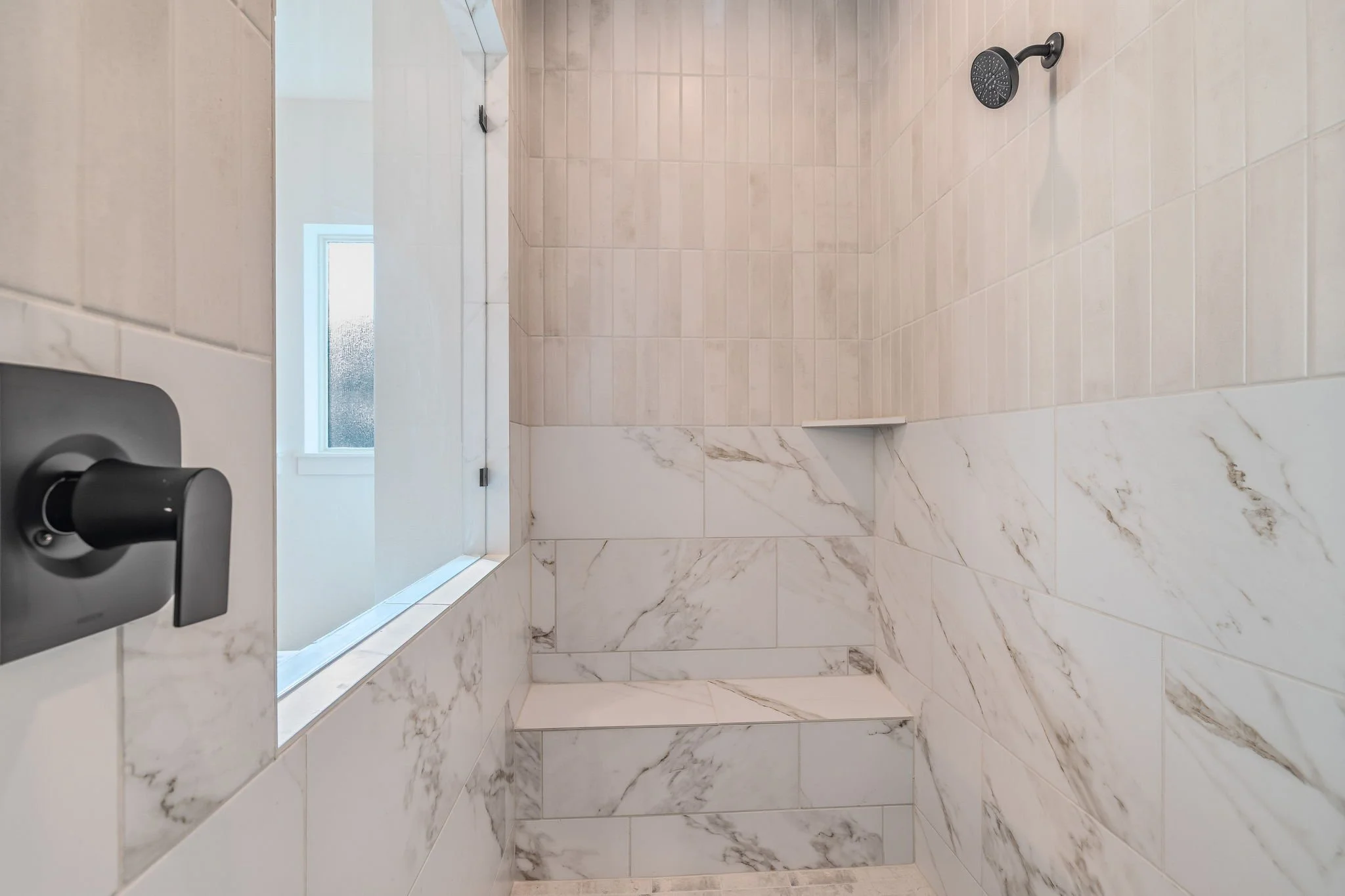 25-web-or-mls-1751 Oakmont Cir-25.jpg