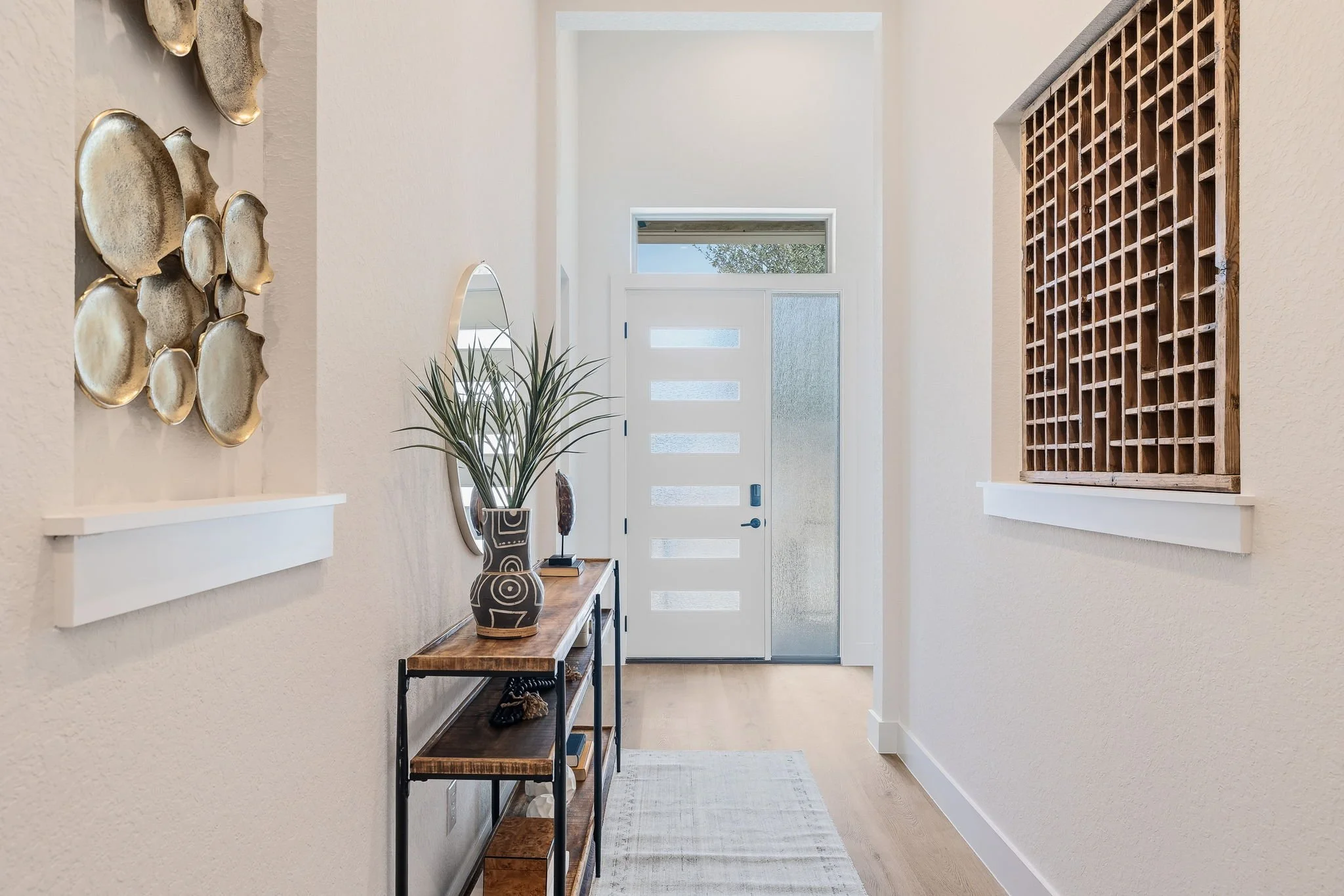 5-web-or-mls-1751 Oakmont Cir-5.jpg