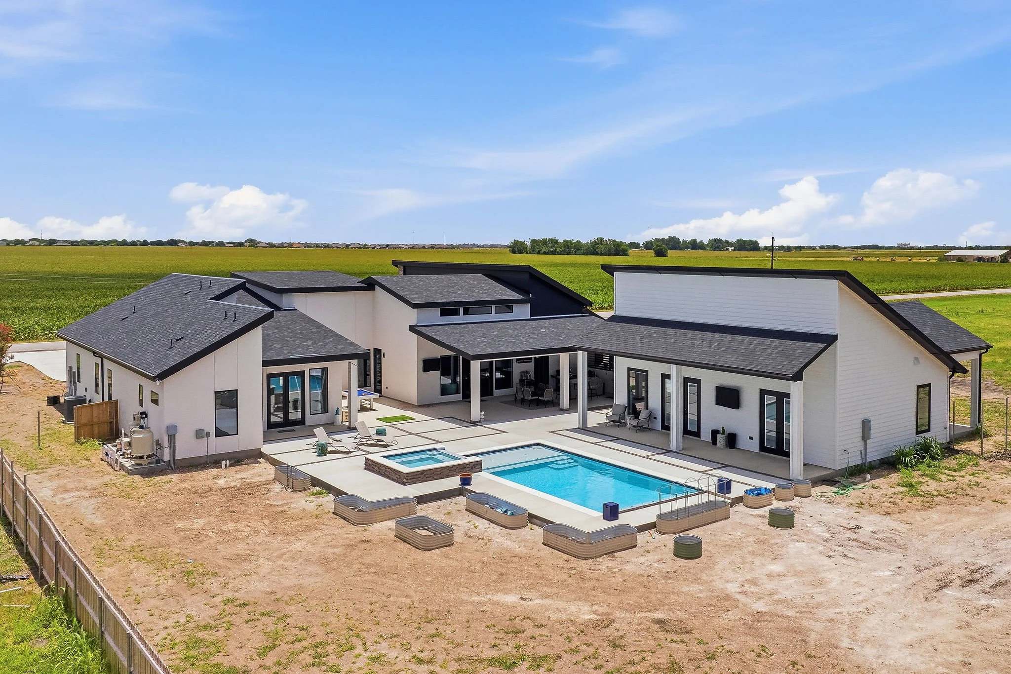 5052BarbarossaRd-46.jpg