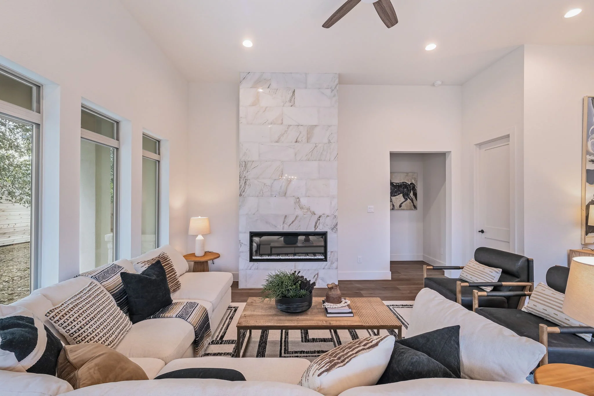 8-web-or-mls-1751 Oakmont Cir-8.jpg