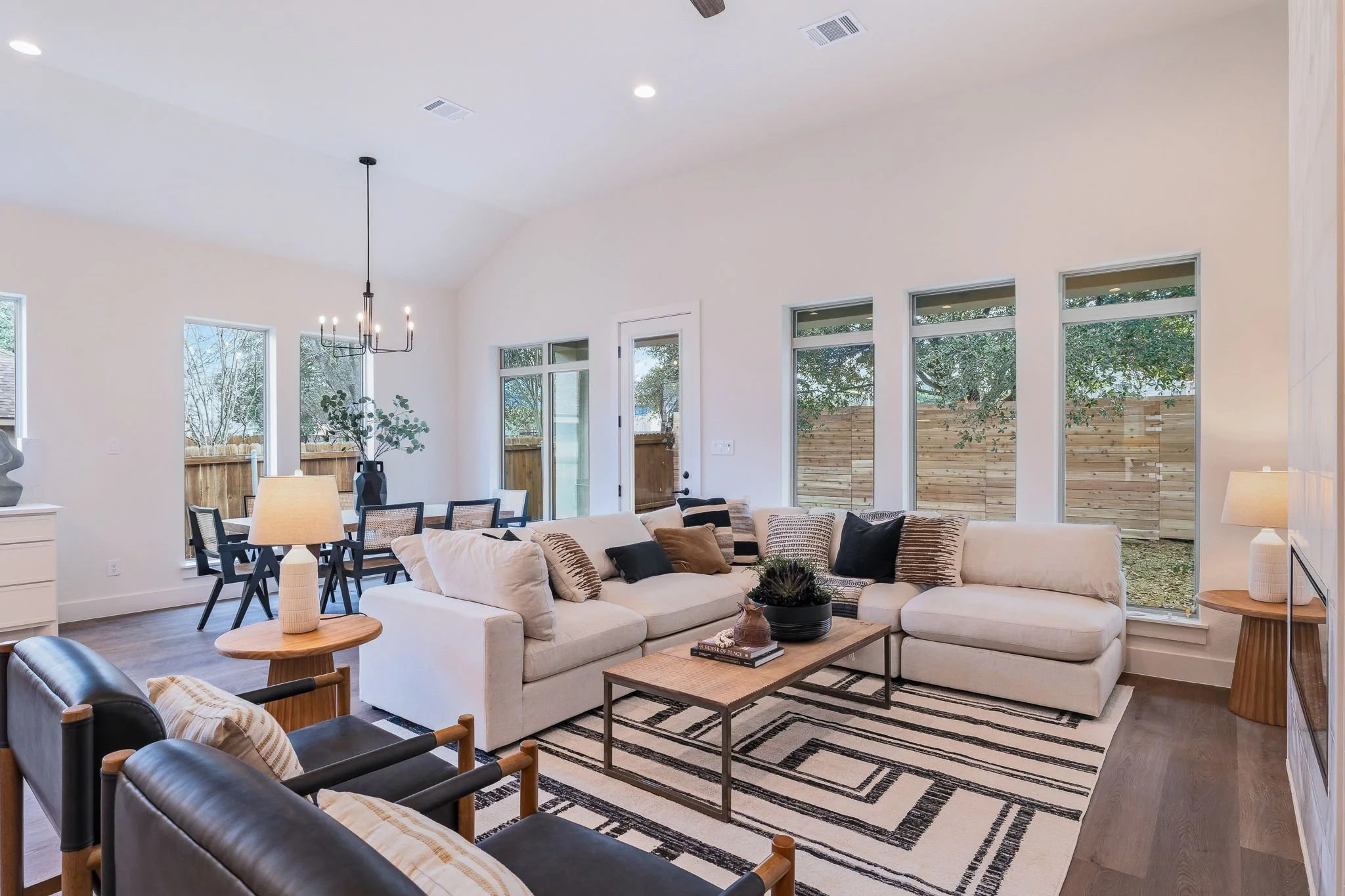 11-web-or-mls-1751 Oakmont Cir-11.jpg