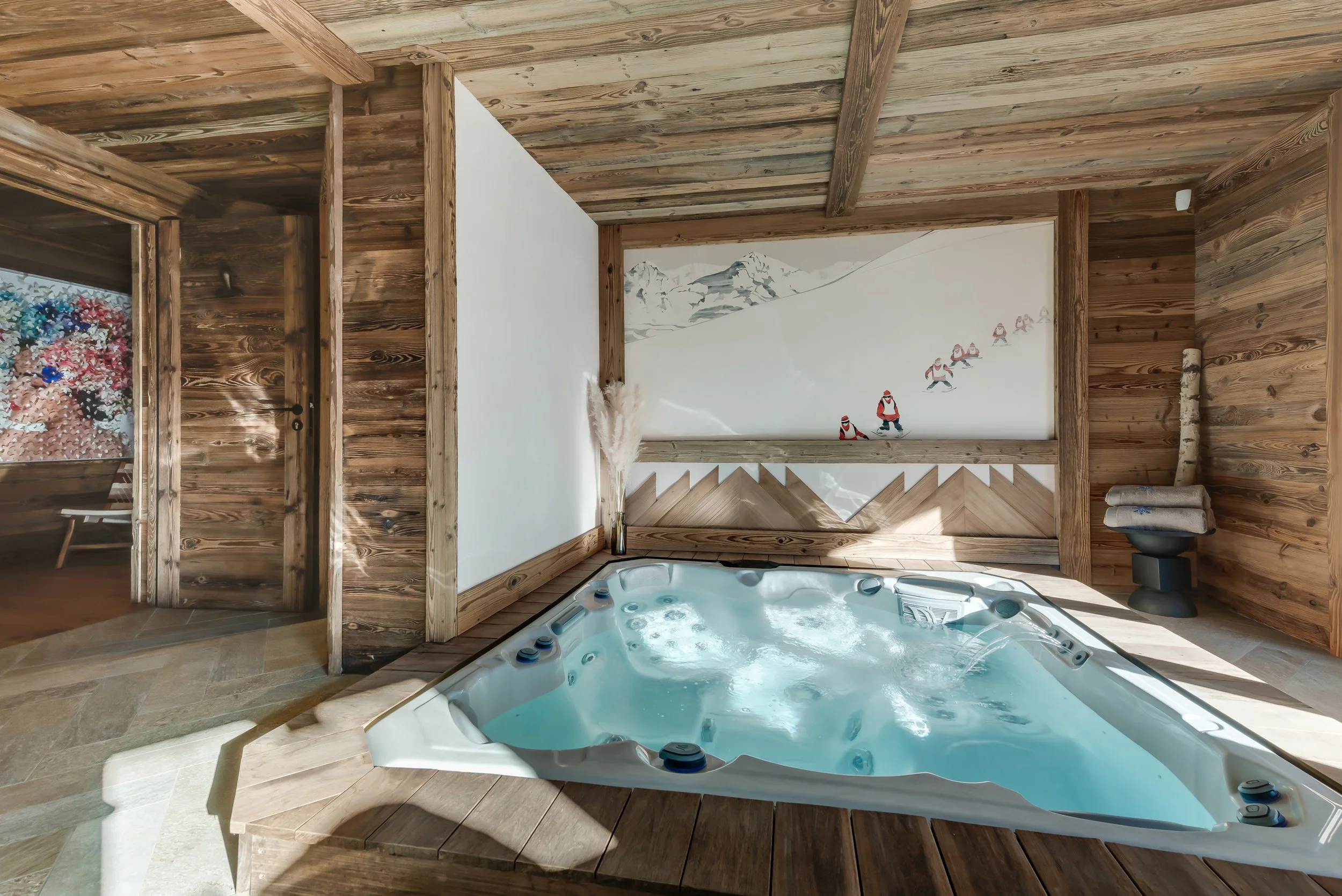Jacuzzi indoor.jpg