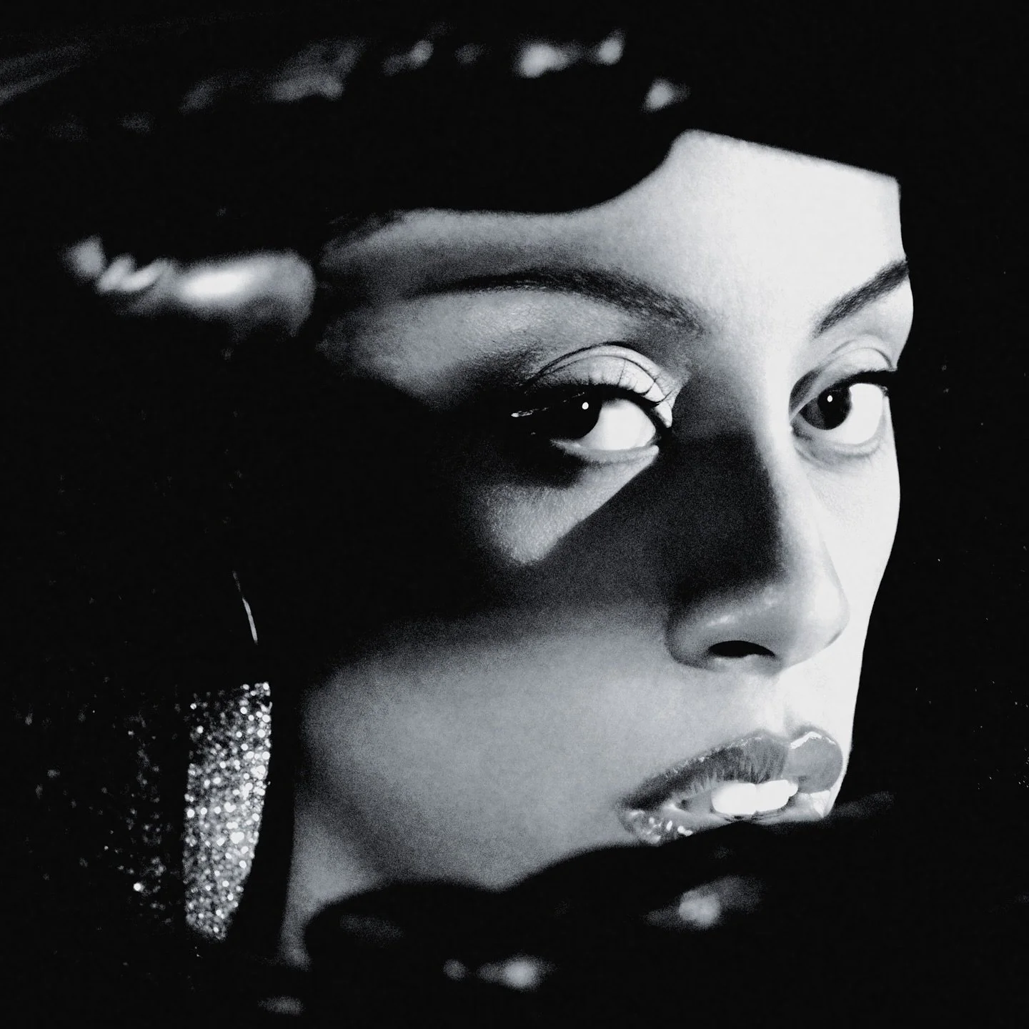 Canadian R&amp;B Sensation ROCHELLE JORDAN's new album THROUGH THE WALL is causing a major stir in the global music press, all her US Dates are sold out, she's heading to Europe early 2026, and one of the brightest standouts on the new LP is 'THE BOY