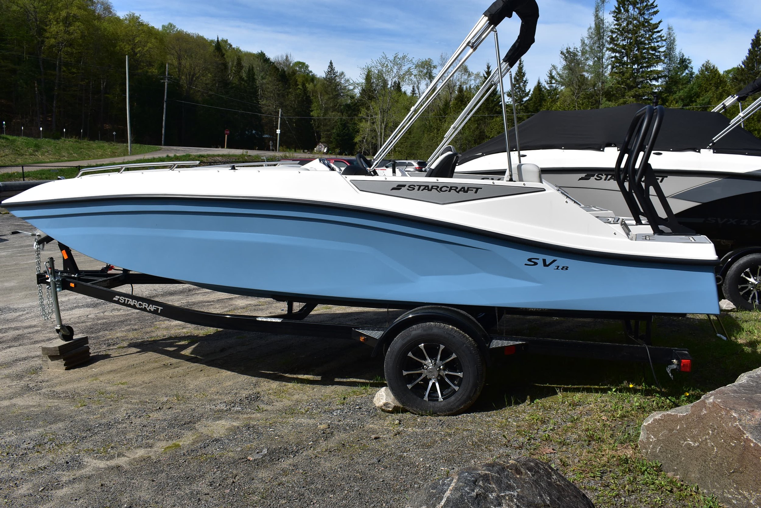 SV 18 PORT SIDE PIC NO COVER.JPG