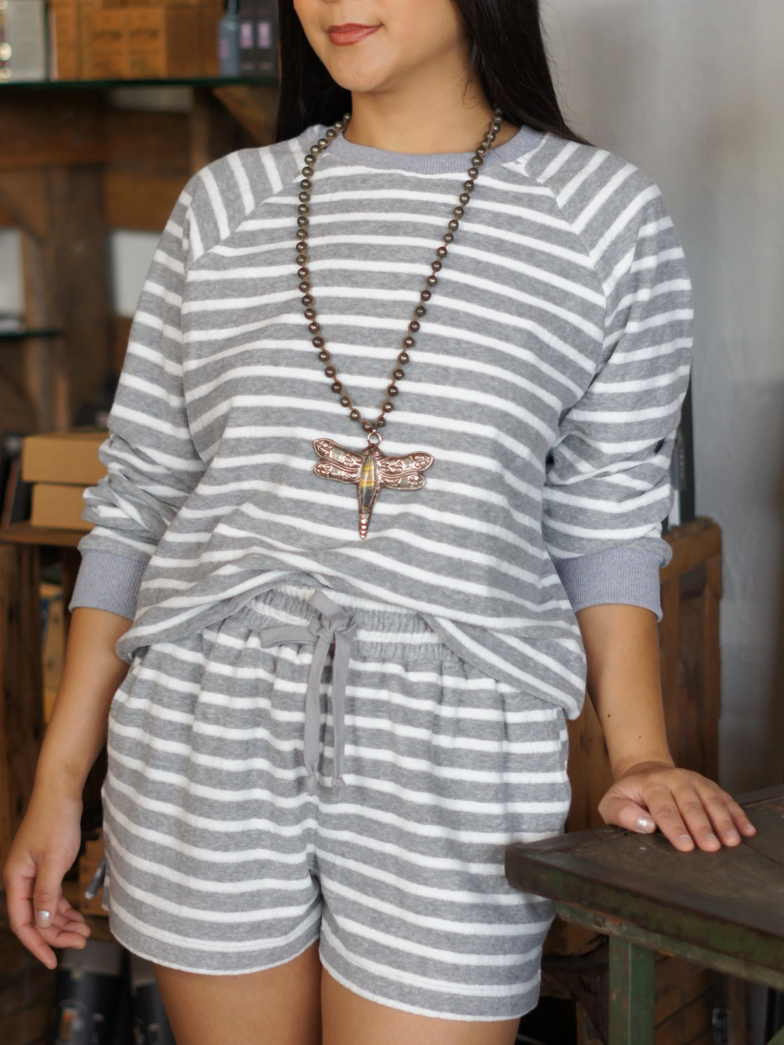 Curate your Closet with Comfort 🕊️

After the pool, lounging around or packing for your next trip - a set is always a good way to look put together without too much effort. Our Solution: The Terry Cloth Sweat Set. This set just arrived and is flying