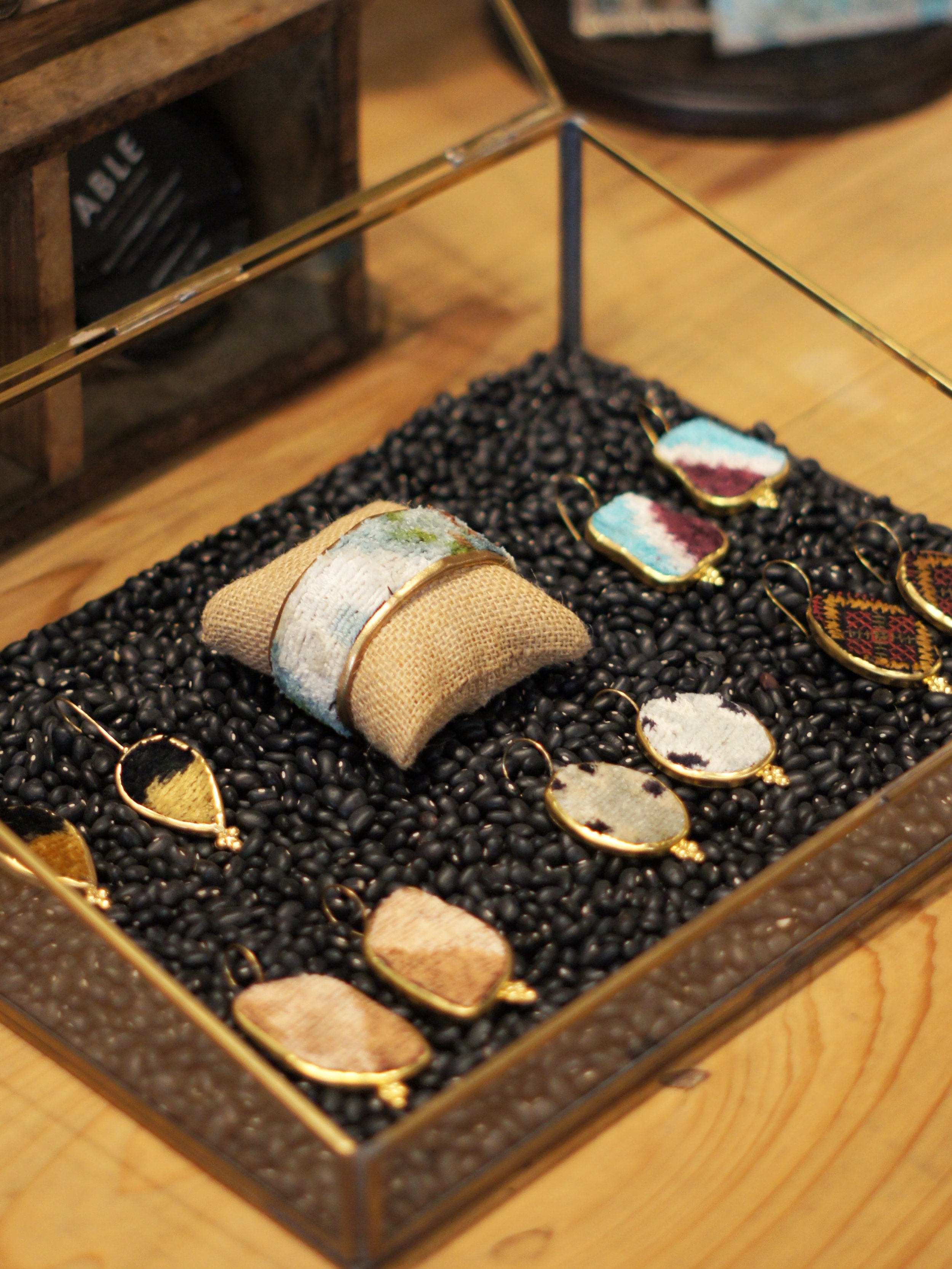 It&rsquo;s the little things that tie the look together🕊️

Find your favorite accessories from local and afar in our store. We love carrying those unique one-of-a-kind pieces that feel intentional to your everyday life. 

Let your outfit tell its ow