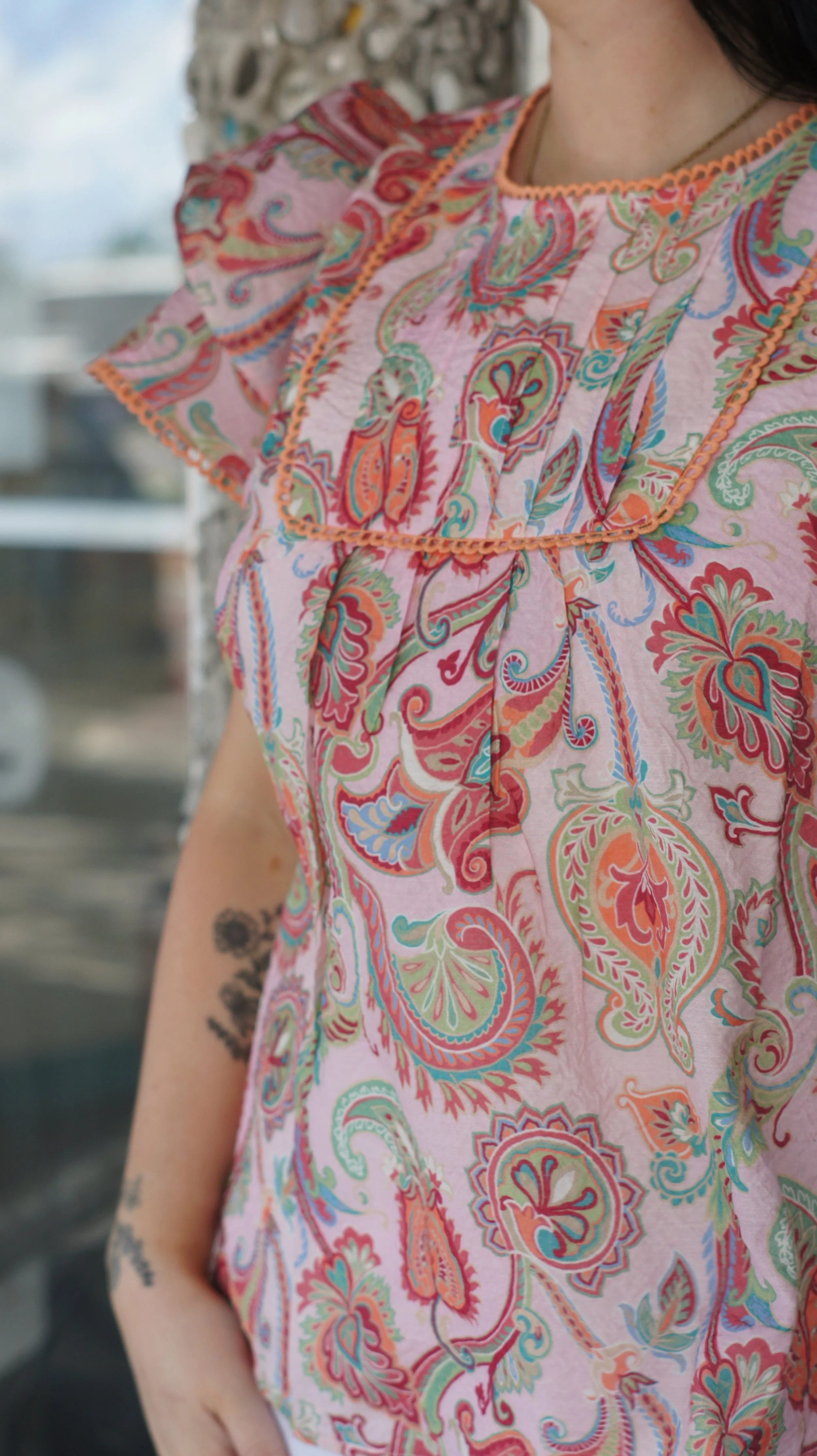 Pink Paisley Top CU.JPG