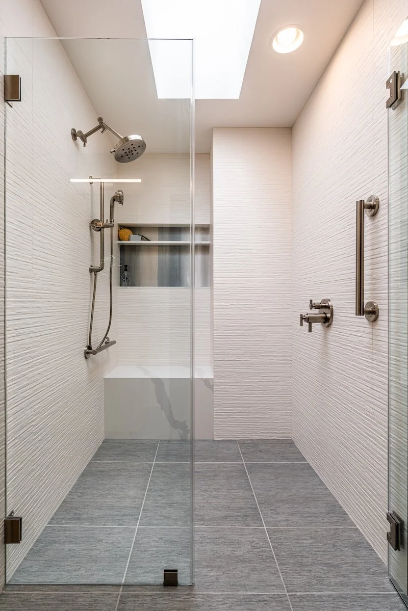 Curbless Shower with Frameless Glass.jpg