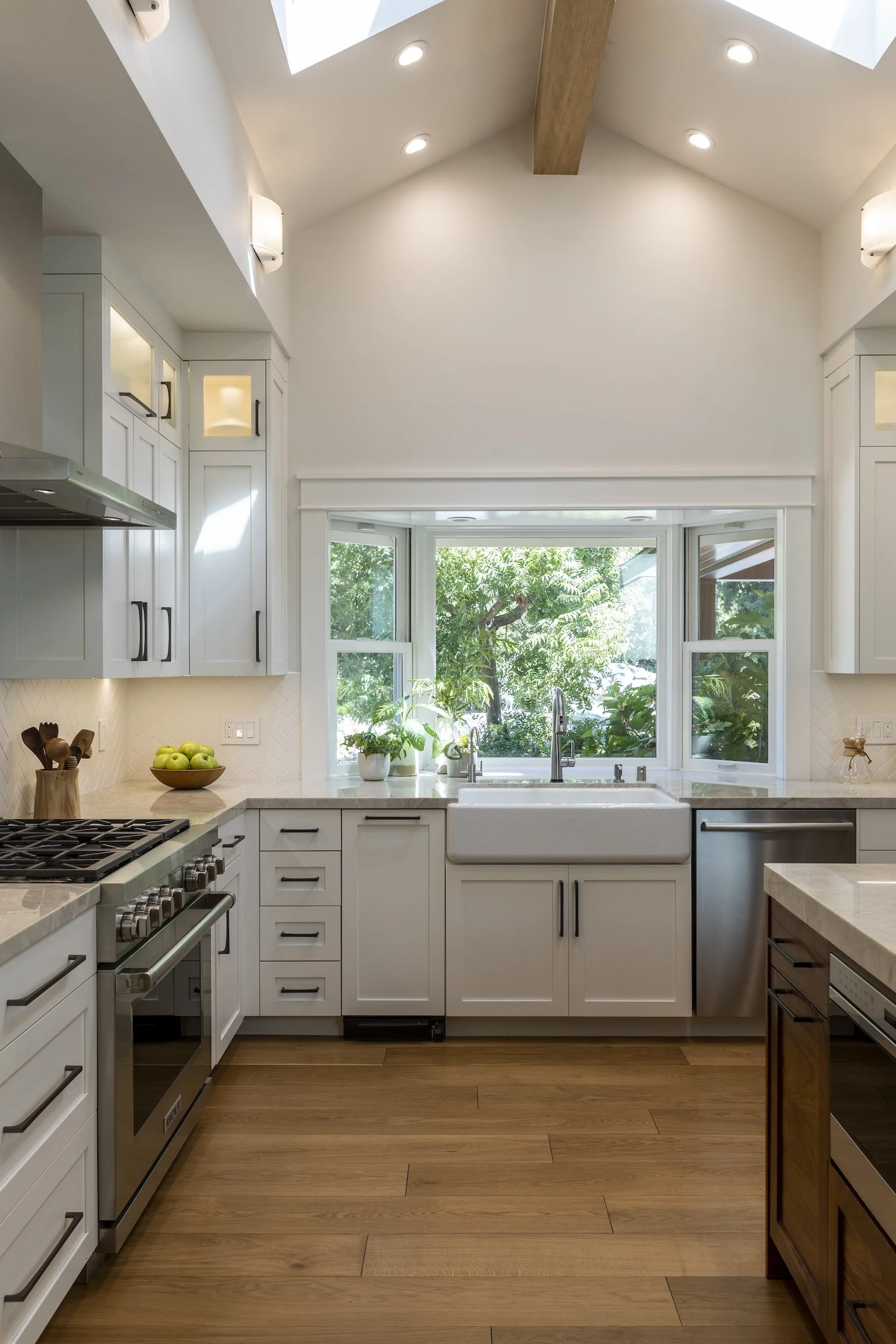 SKYLIGHT LIGHT WELL BRIGHT TRADITIONAL KITCHEN.jpg