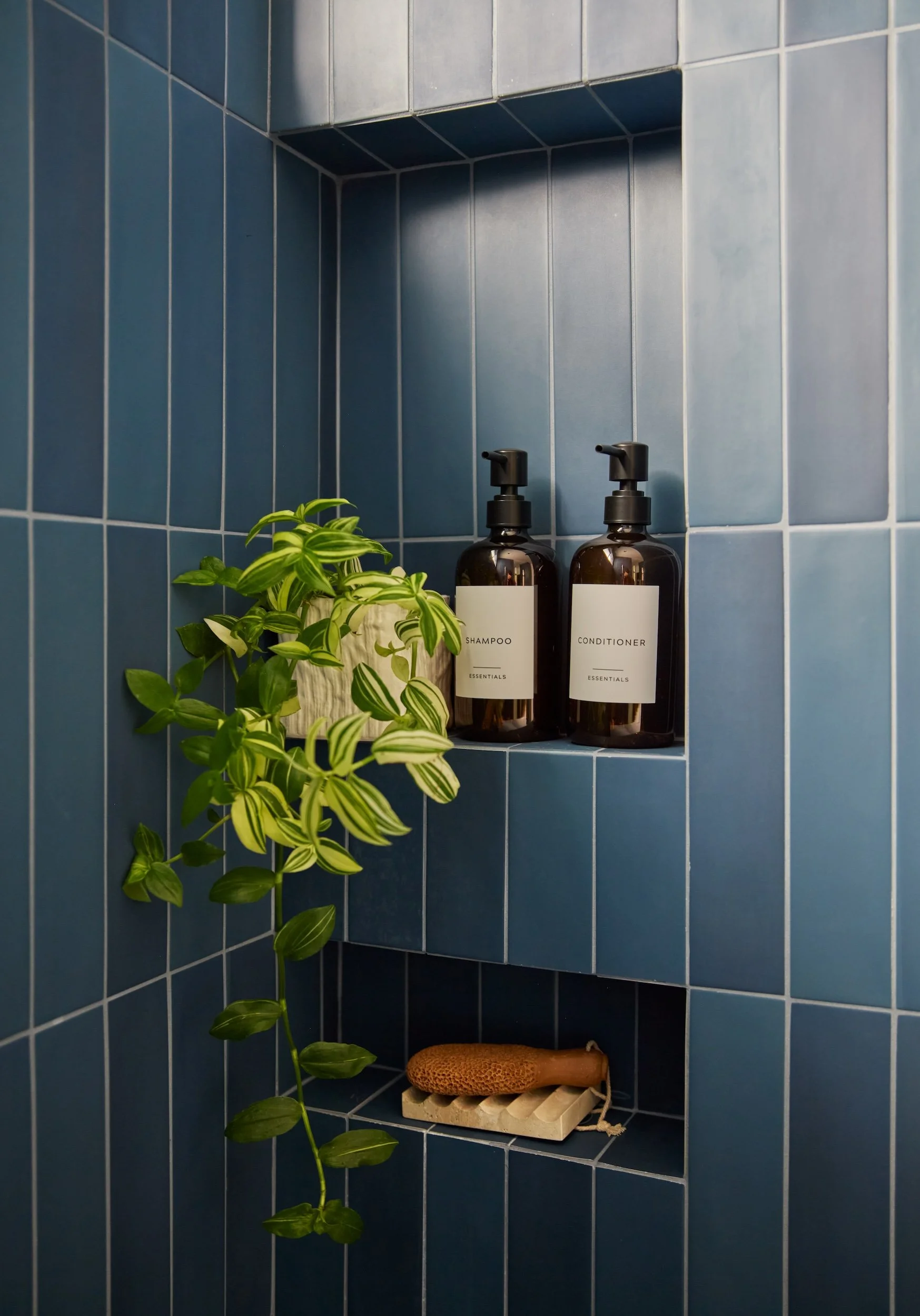 SHOWER NICHE BLUE TILE.jpg