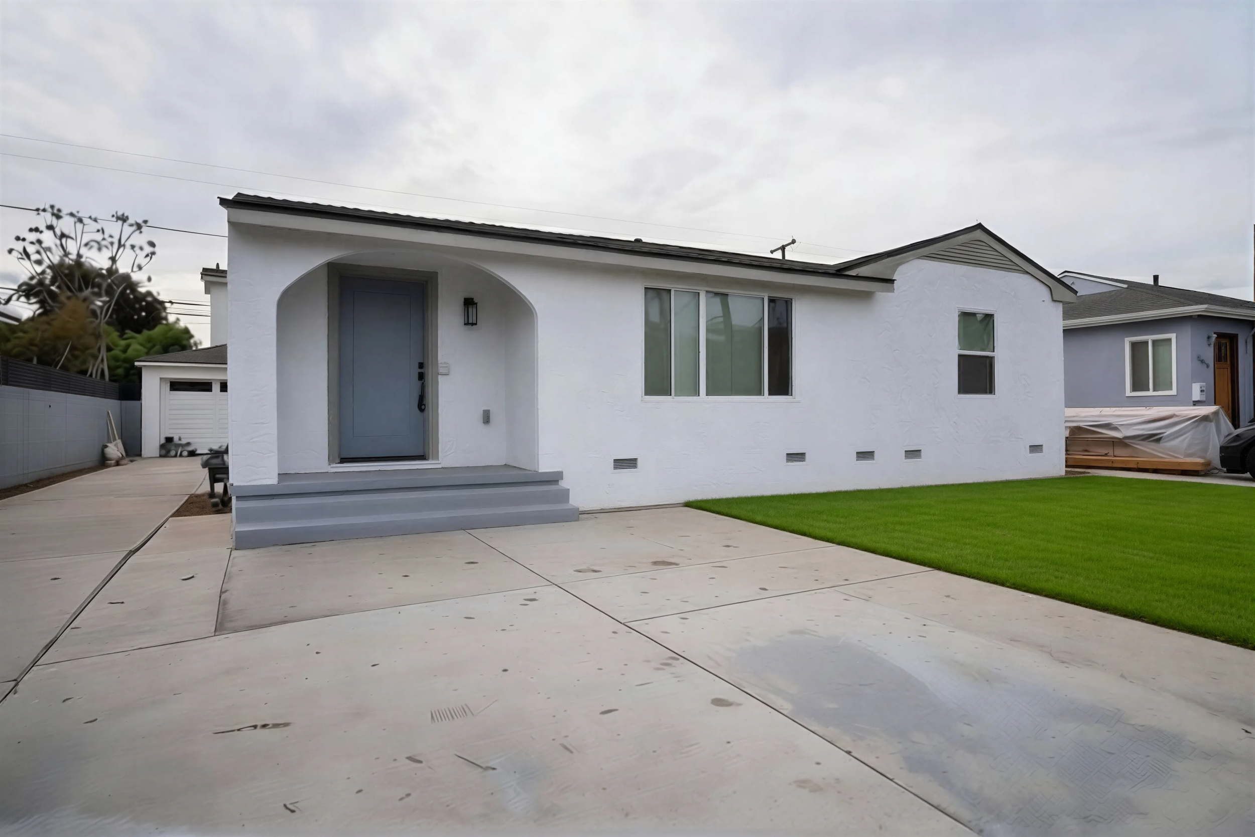 Main House Front .png