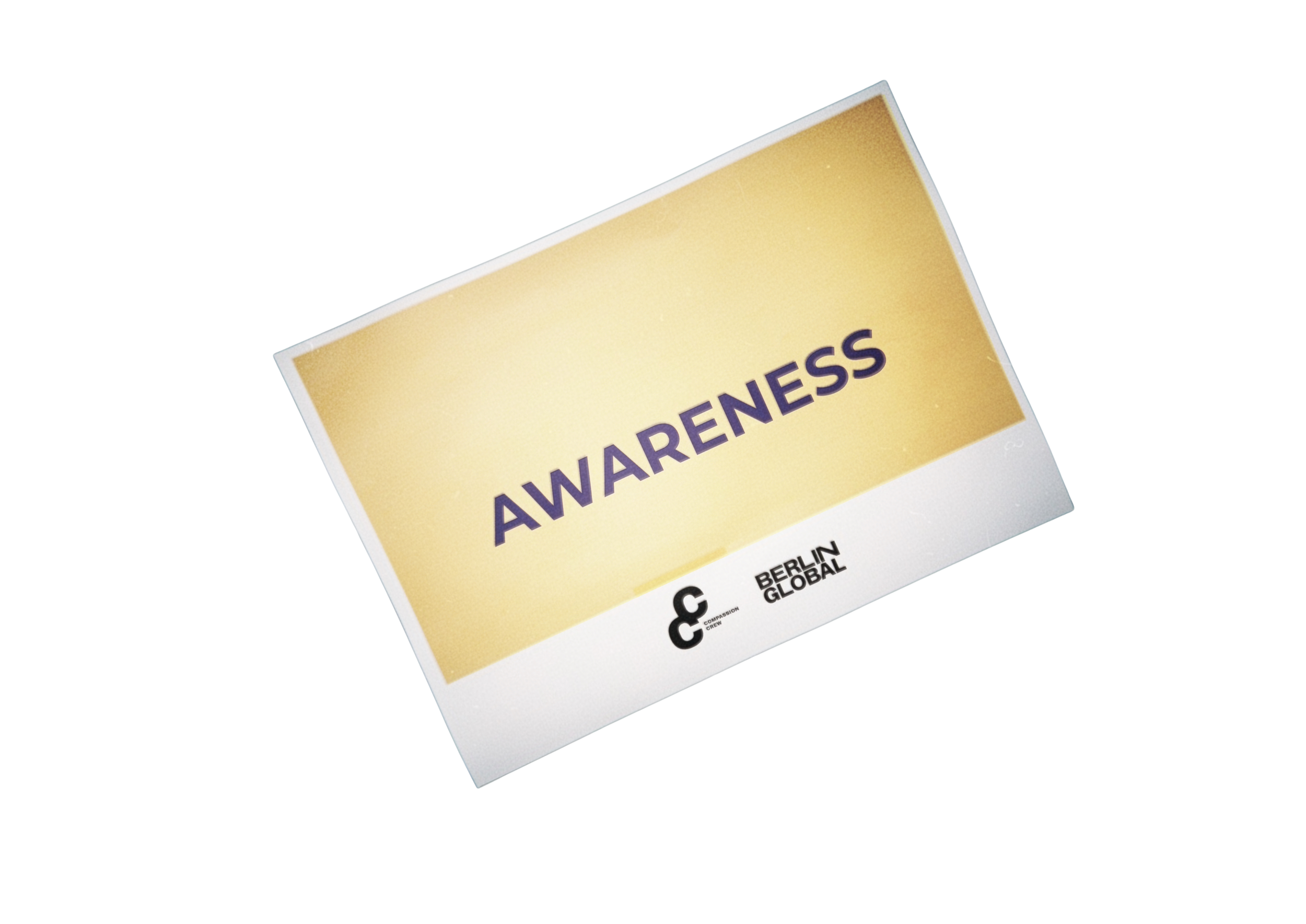 Ein gelber Warnschild mit der Aufschrift "AWARENESS" und kleineren Textinformationen, auf einem schwarzen Hintergrund.