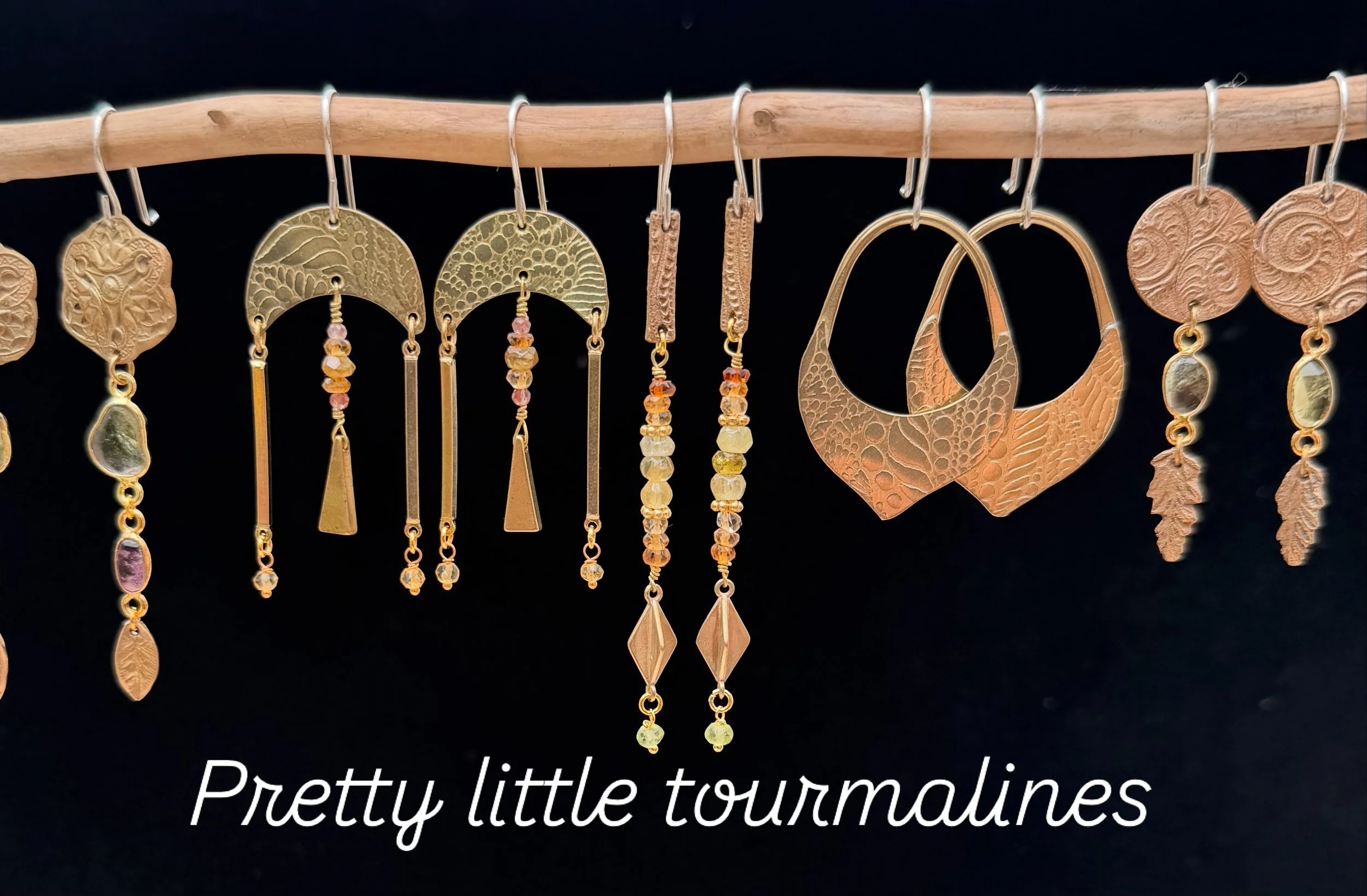A few pieces from last week! Loving the dainty tourmaline beads in warm tones, perfect for sun worship 🌞

#artisanjewelry #brassjewelry #metalsmith #gemstonejewelry #smallbuisness