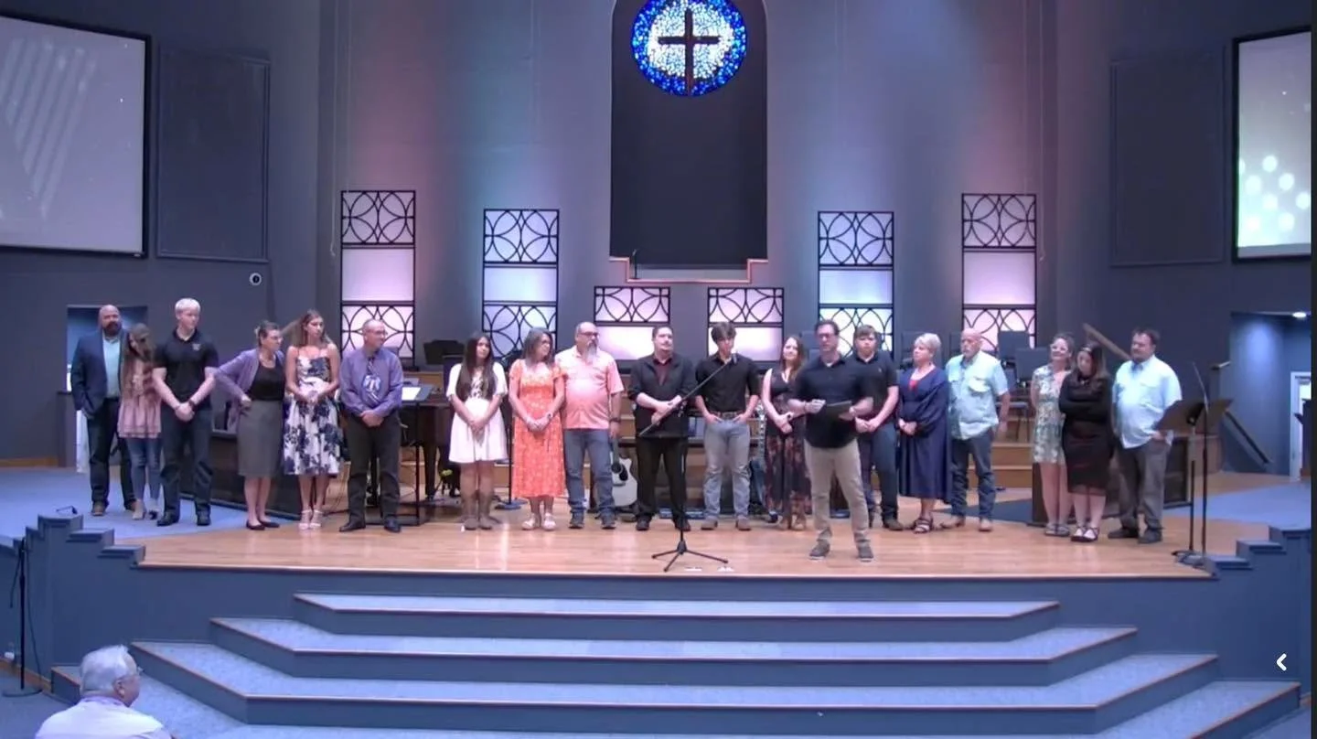 On Sunday we were able to recognize and honor our High School Graduates and their families during our morning service. As they close this new chapter and start their new chapter we celebrate them. 

Congratulations Graduates! We are so very proud of 