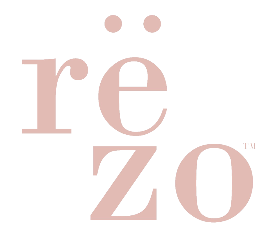 Pink text spelling out "re:zo" with a black background.
