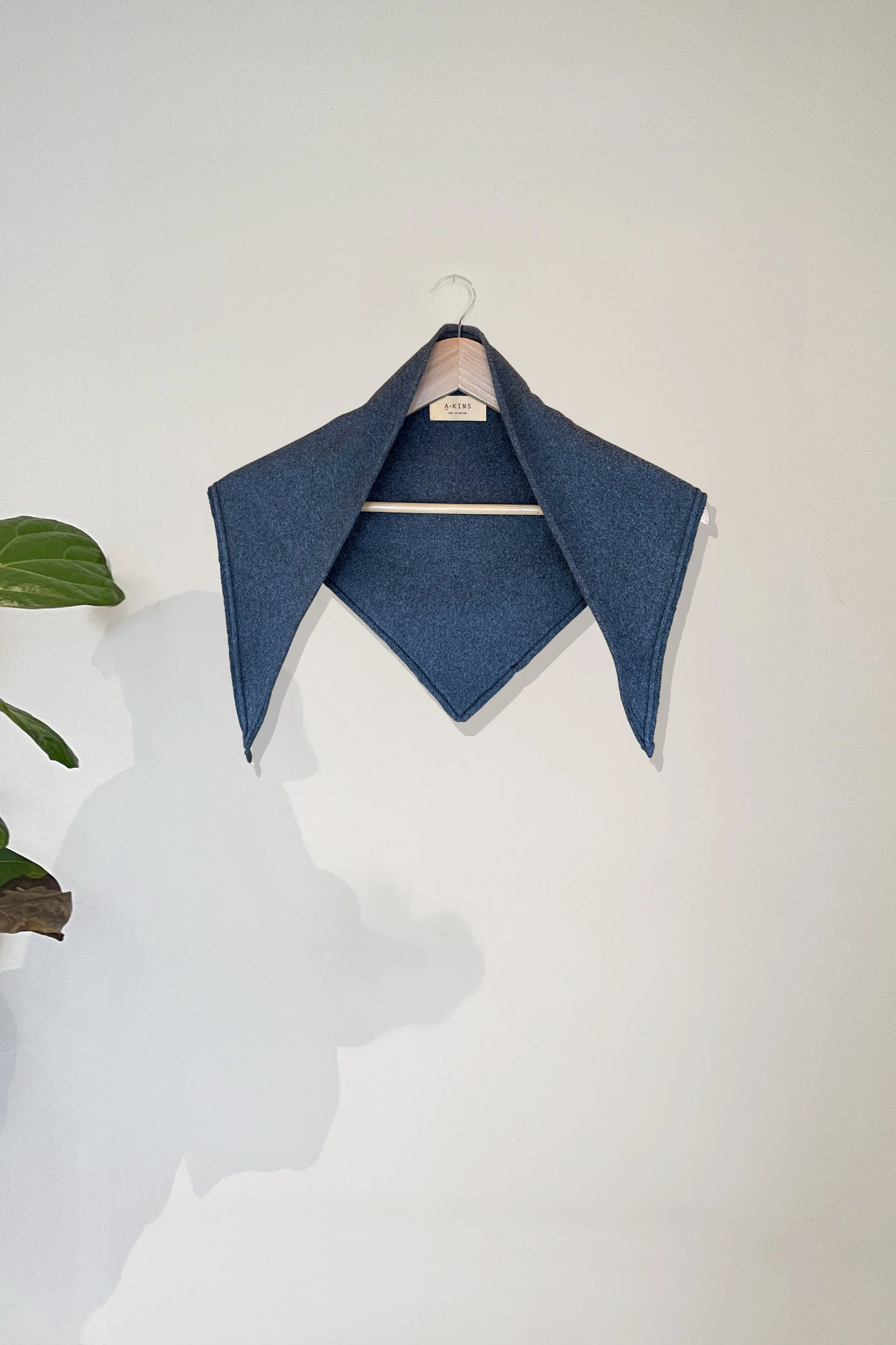 01 FLEECE MINI SCARF DARK GREY.jpg