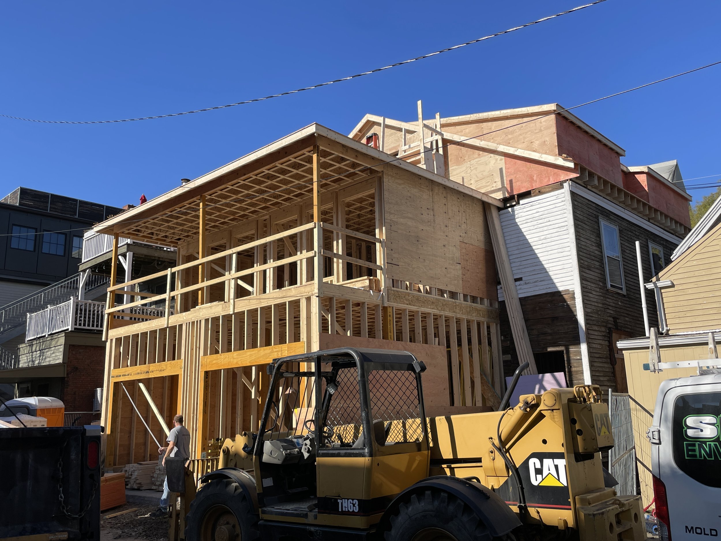 85 under contruction (4).jpeg