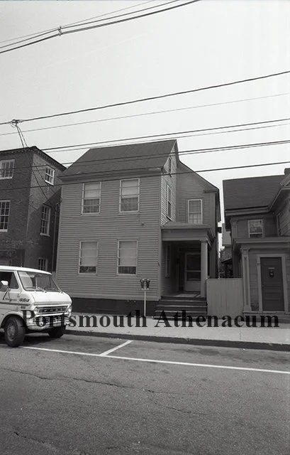 Image: Courtesy of the Portsmouth Athenaeum, P0064_0126b. Photographer - Woodard Dorr Openo