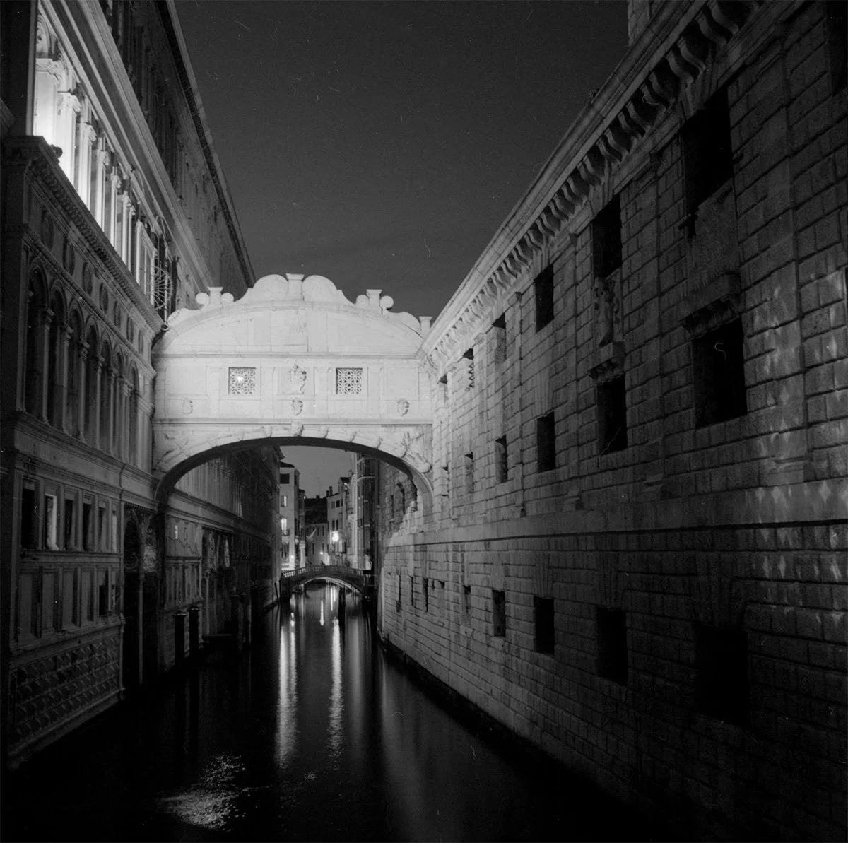 Bridge of Sighs at Night.jpg
