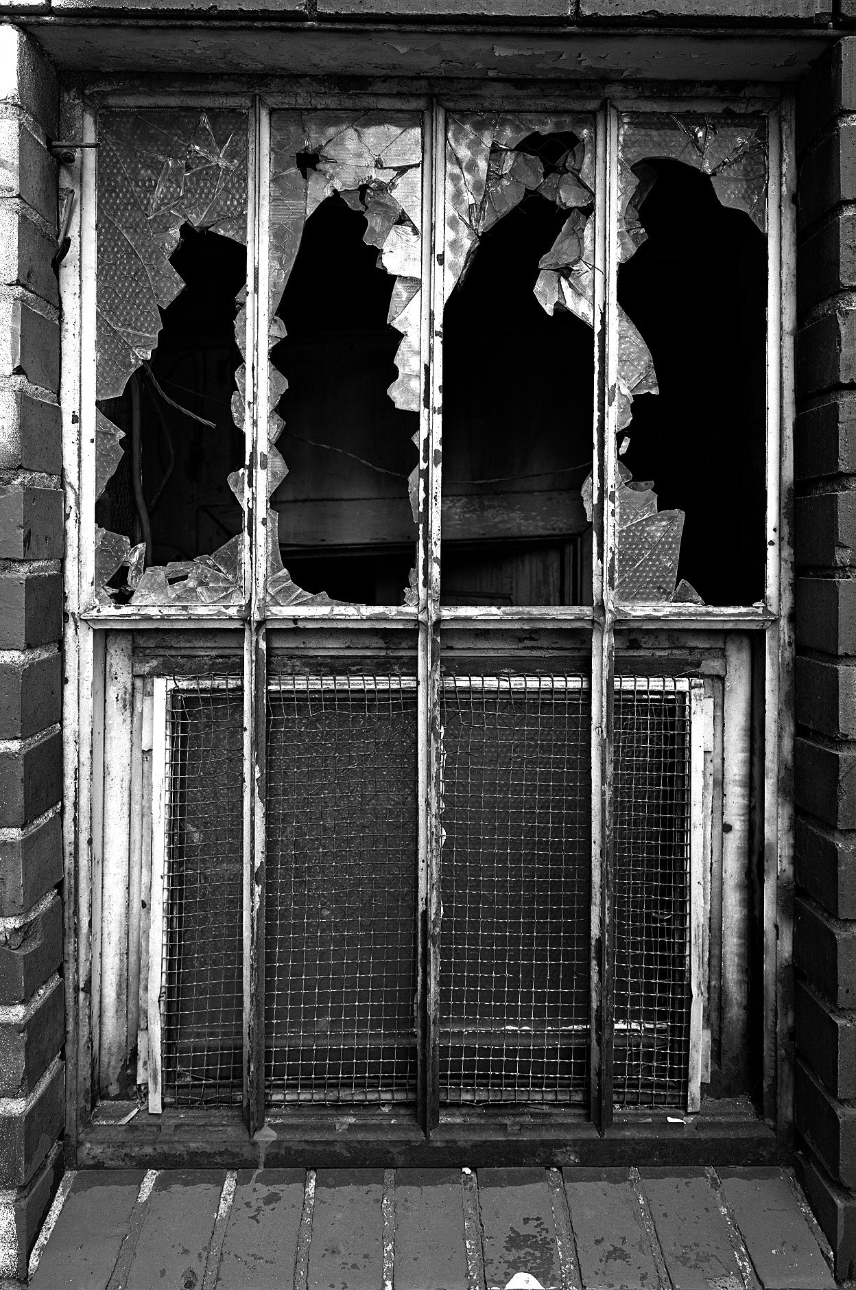 Alley Window #1.jpg