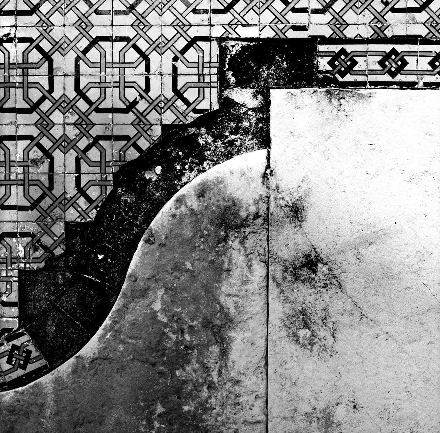 Wall Near Lisbon Pantheon.jpg