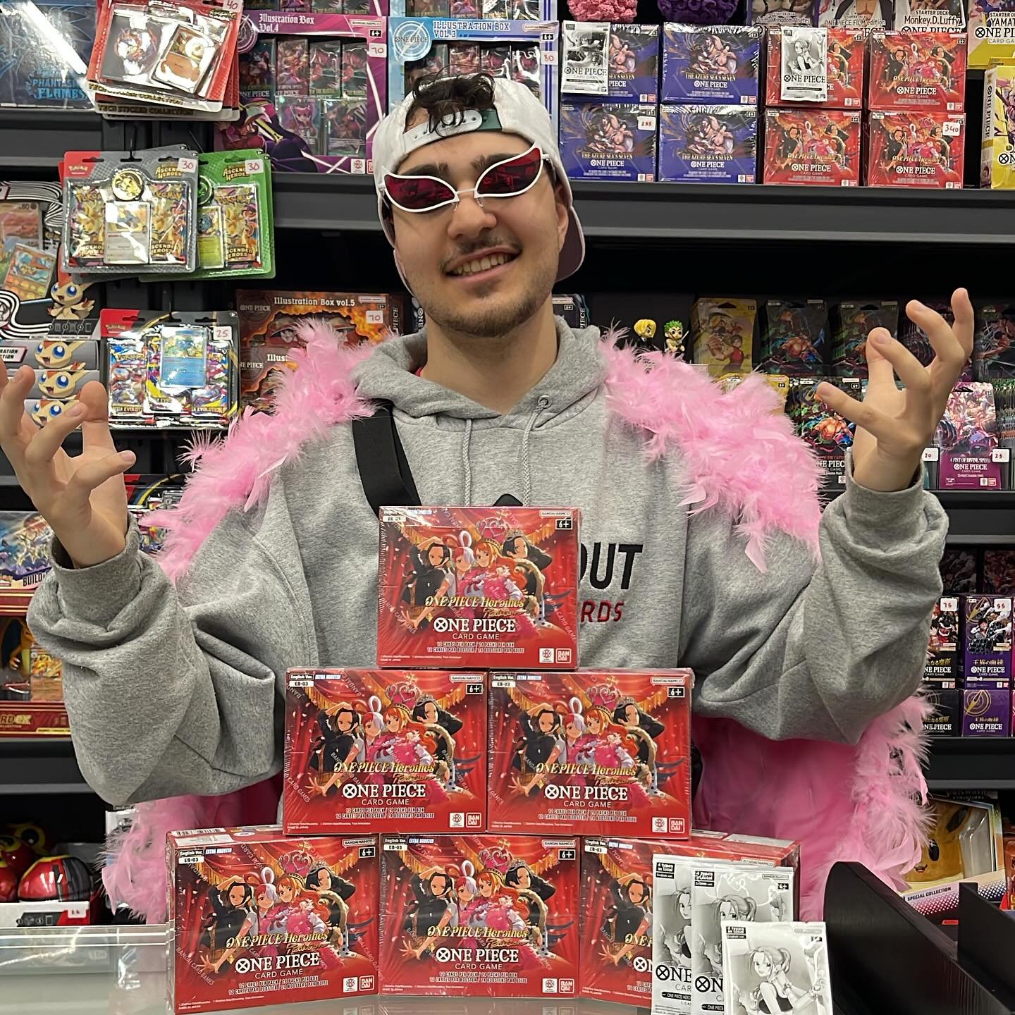 NEW RELEASE: One Piece The Heroine&rsquo;s EB03 is now available at The Fantastic Store, give us a visit and pull a manga/SP today! 

We also still have booster boxes for OP14, The Azure Sea&rsquo;s Seven for those looking to hunt Mihawk manga!