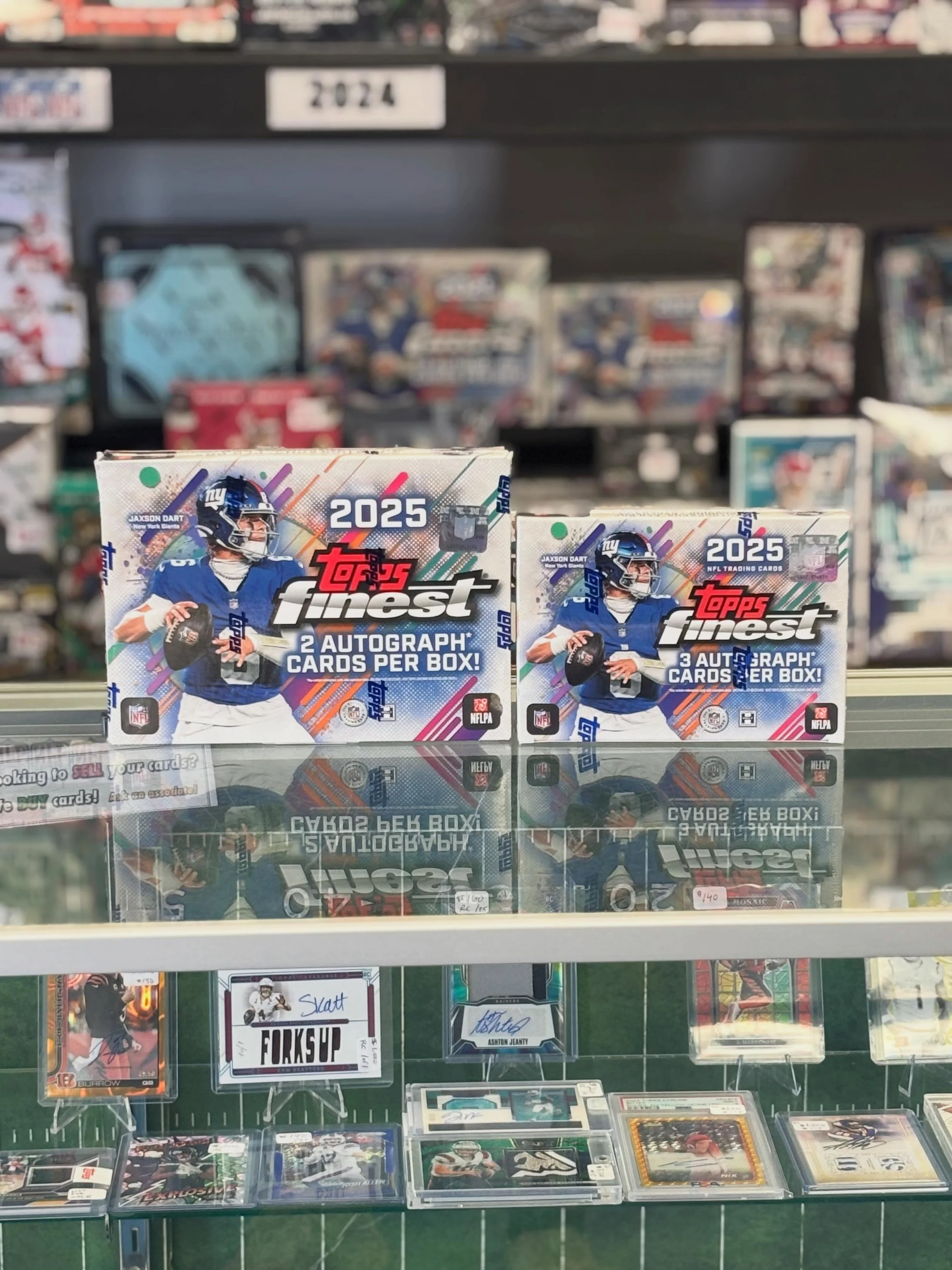 🔥 Friday Topps release day! 🔥 

- 2025 Topps Finest Football Hobby &amp; Delight now available! 
- 2025/26 Bowmans Best Basketball University now available!

Swing by the shop to pick up a box today!