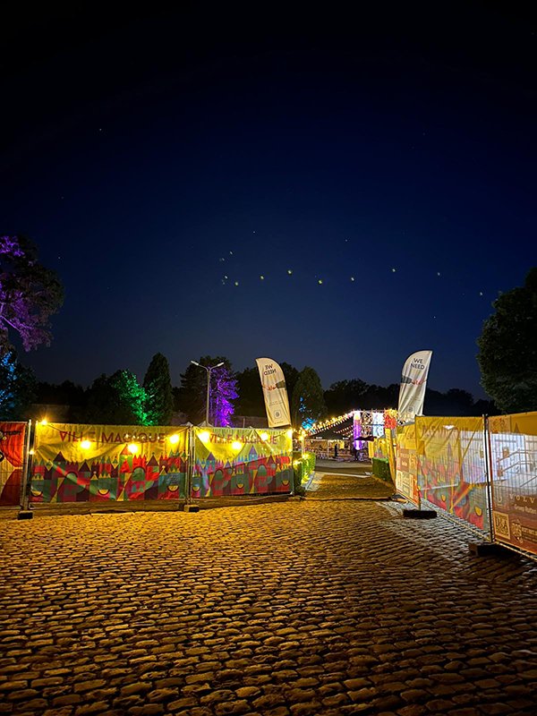 Ville Magique by Night 