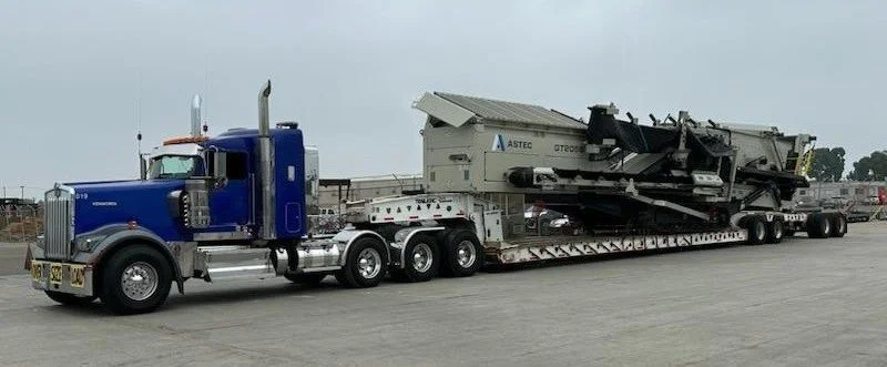 Astec GT205 Tracked Screener.jpg