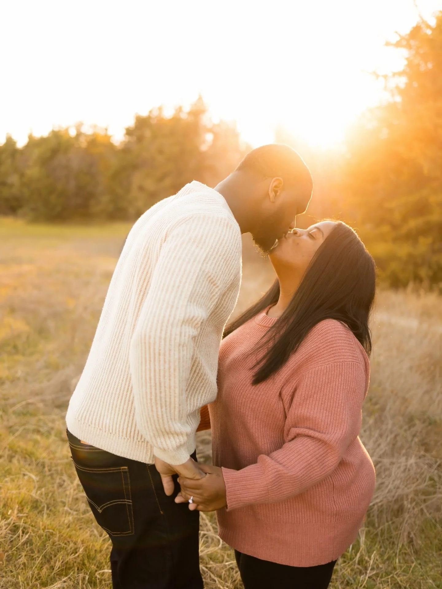 I was SO happy when Haley reached out for her engagement photos! About five years ago I got to work with these two for their first photos and now they&rsquo;re getting married 🥹🥳🥰 

The message Haley sent me after this shoot sums up my favorite pa