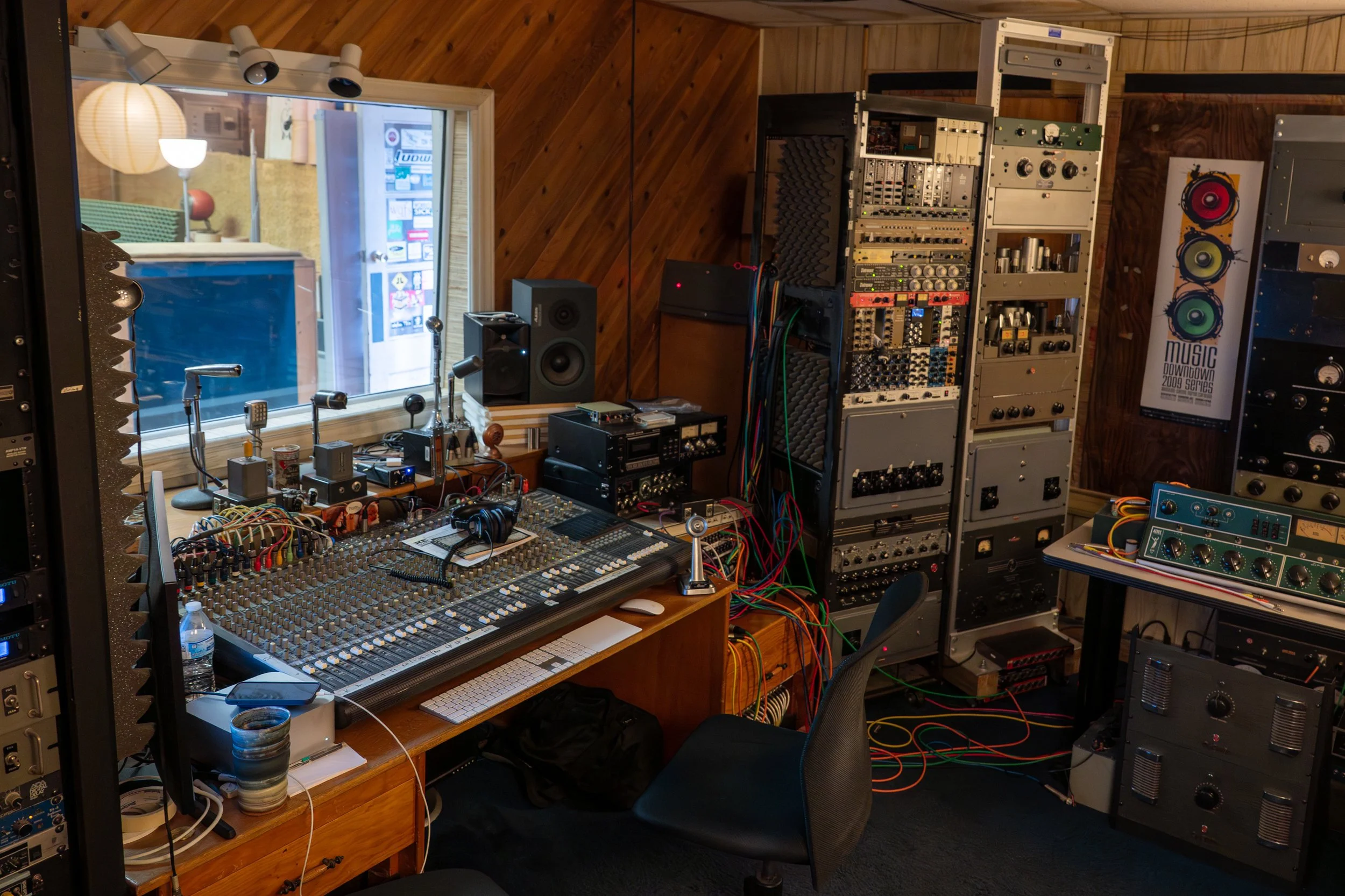 Winston-Salem, NC, Dec. 6, 2025 – Vintage gear used in tandem with modern tech.