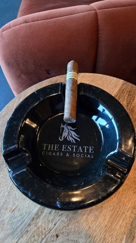 estate_cigars_and_social_best_ashtrays.jpg