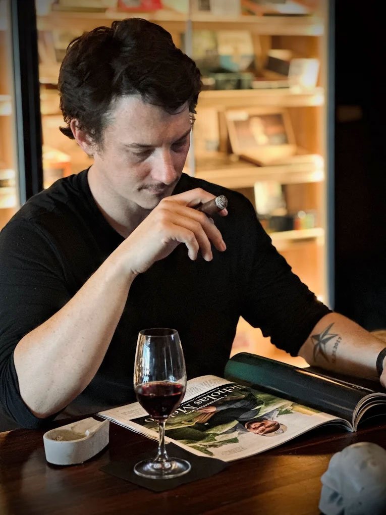 estate_cigars_and_social_a_great_place_to_study.jpg